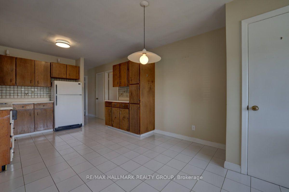 Photo 21 of 23 Wright Street, Ottawa, Overbrook — HOMEH