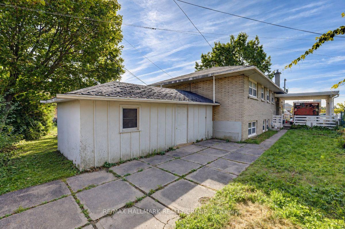Photo 34 of 23 Wright Street, Ottawa, Overbrook — HOMEH