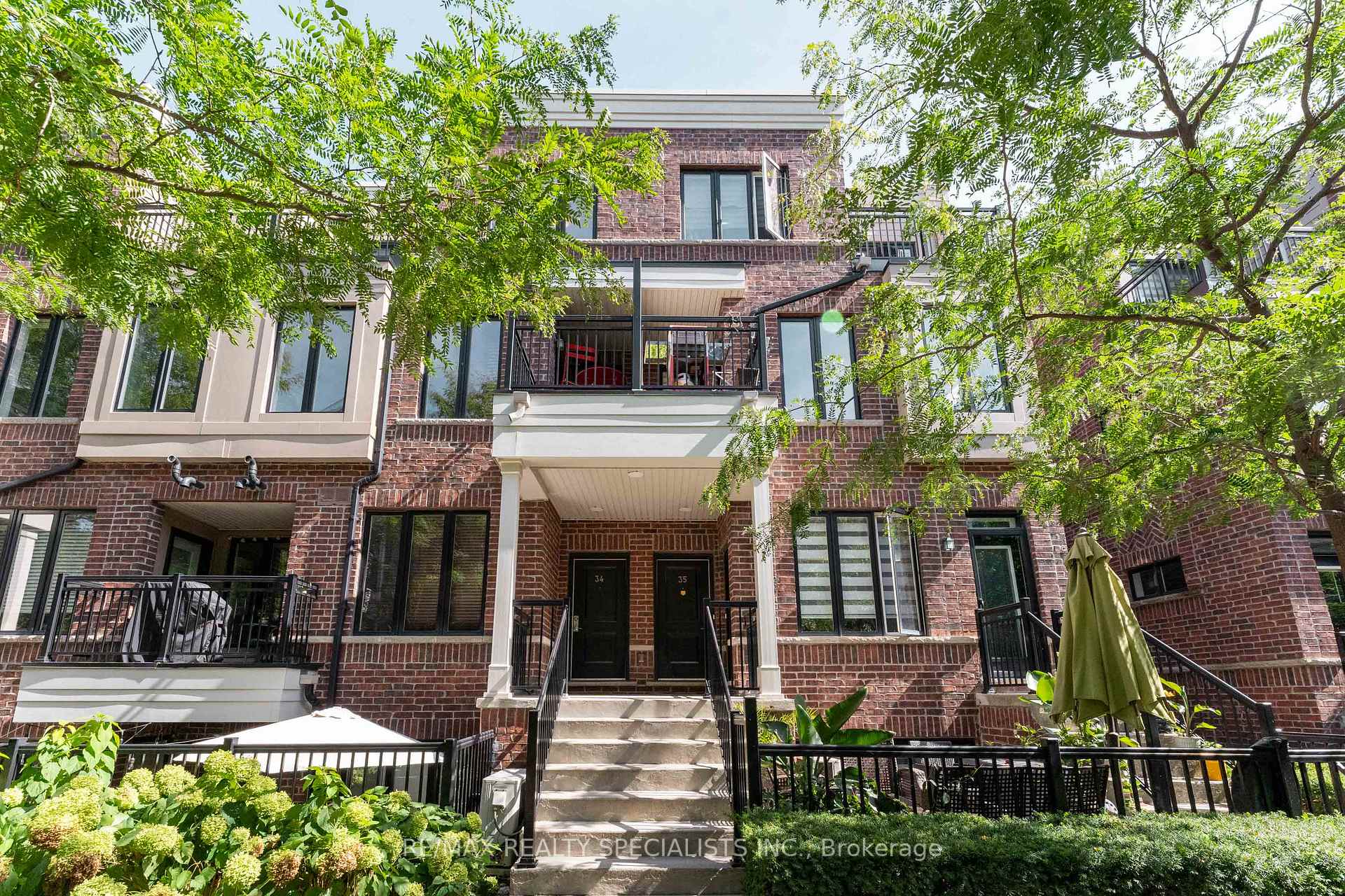 Photo 2 of Unit 34, 120 Twenty Fourth Street, Etobicoke, Long Branch — HOMEH