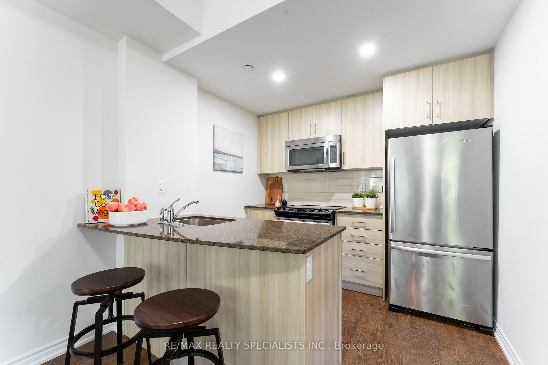 Photo 12 of Unit 34, 120 Twenty Fourth Street, Etobicoke, Long Branch — HOMEH