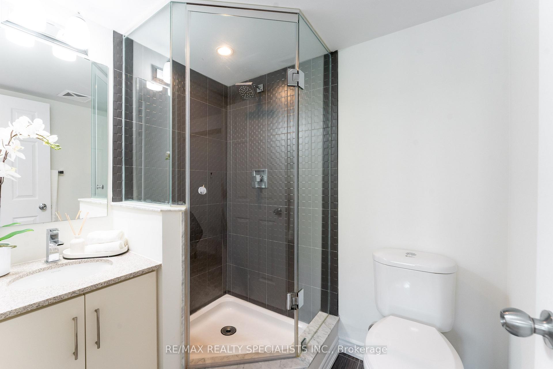 Photo 15 of Unit 34, 120 Twenty Fourth Street, Etobicoke, Long Branch — HOMEH