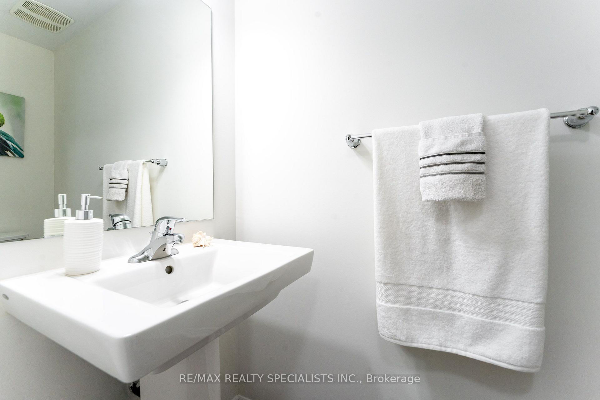 Photo 22 of Unit 34, 120 Twenty Fourth Street, Etobicoke, Long Branch — HOMEH