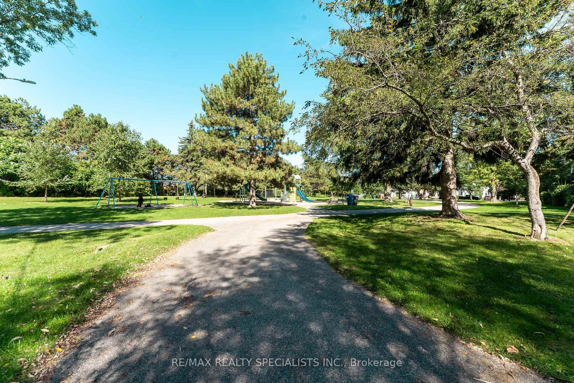 Photo 29 of Unit 34, 120 Twenty Fourth Street, Etobicoke, Long Branch — HOMEH