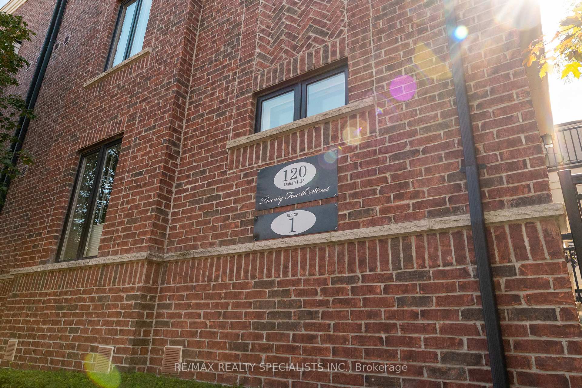 Photo 35 of Unit 34, 120 Twenty Fourth Street, Etobicoke, Long Branch — HOMEH