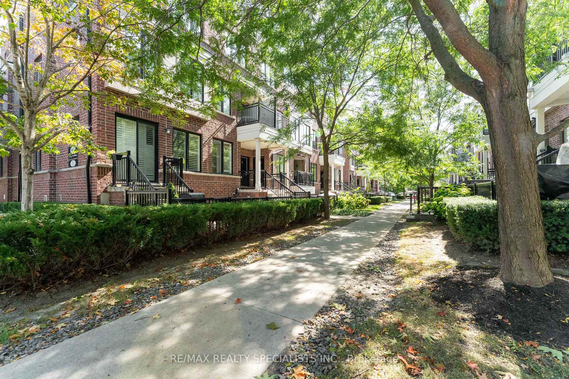 Photo 37 of Unit 34, 120 Twenty Fourth Street, Etobicoke, Long Branch — HOMEH