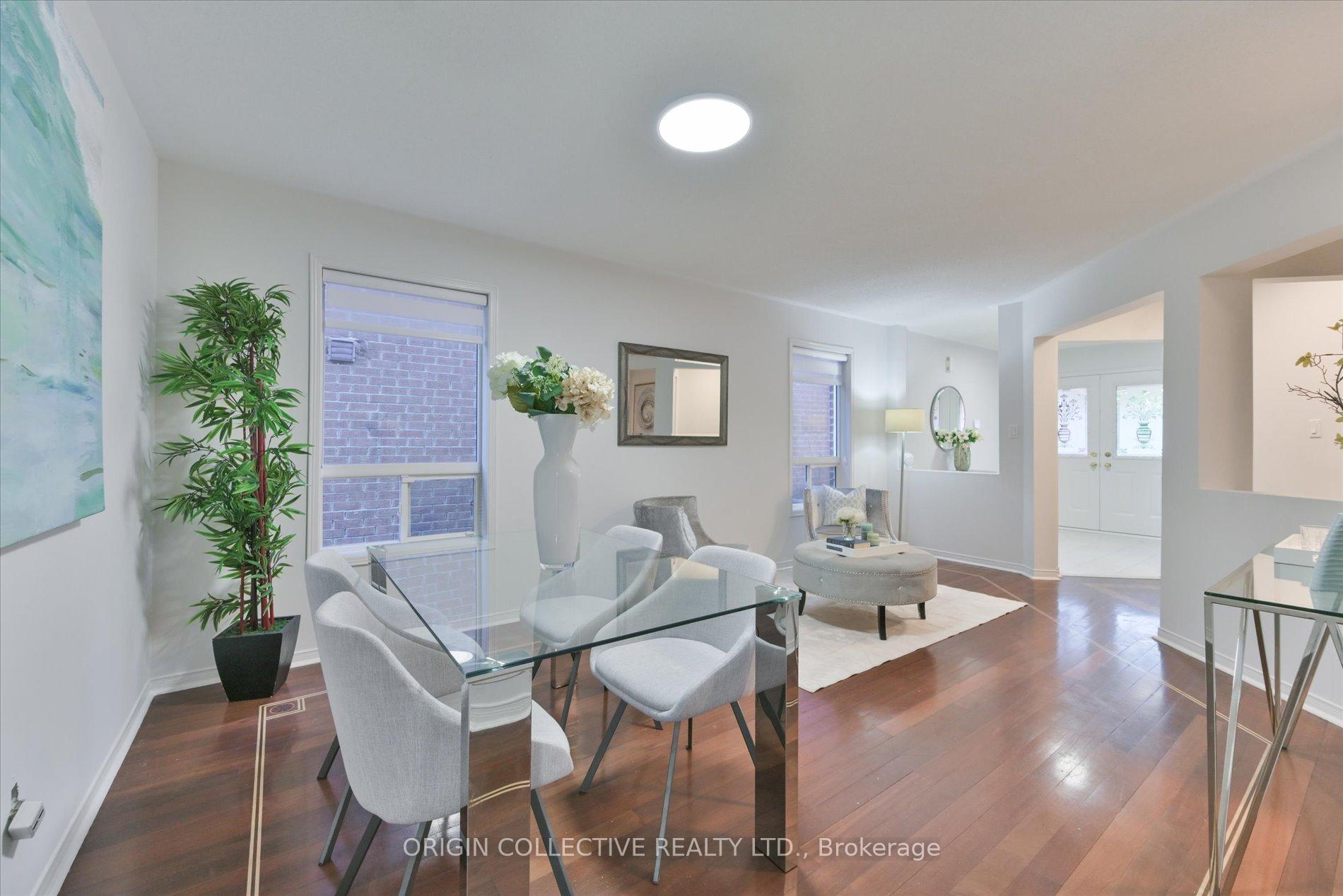 Photo 6 of 156 Monteith Crescent, Vaughan, Maple — HOMEH