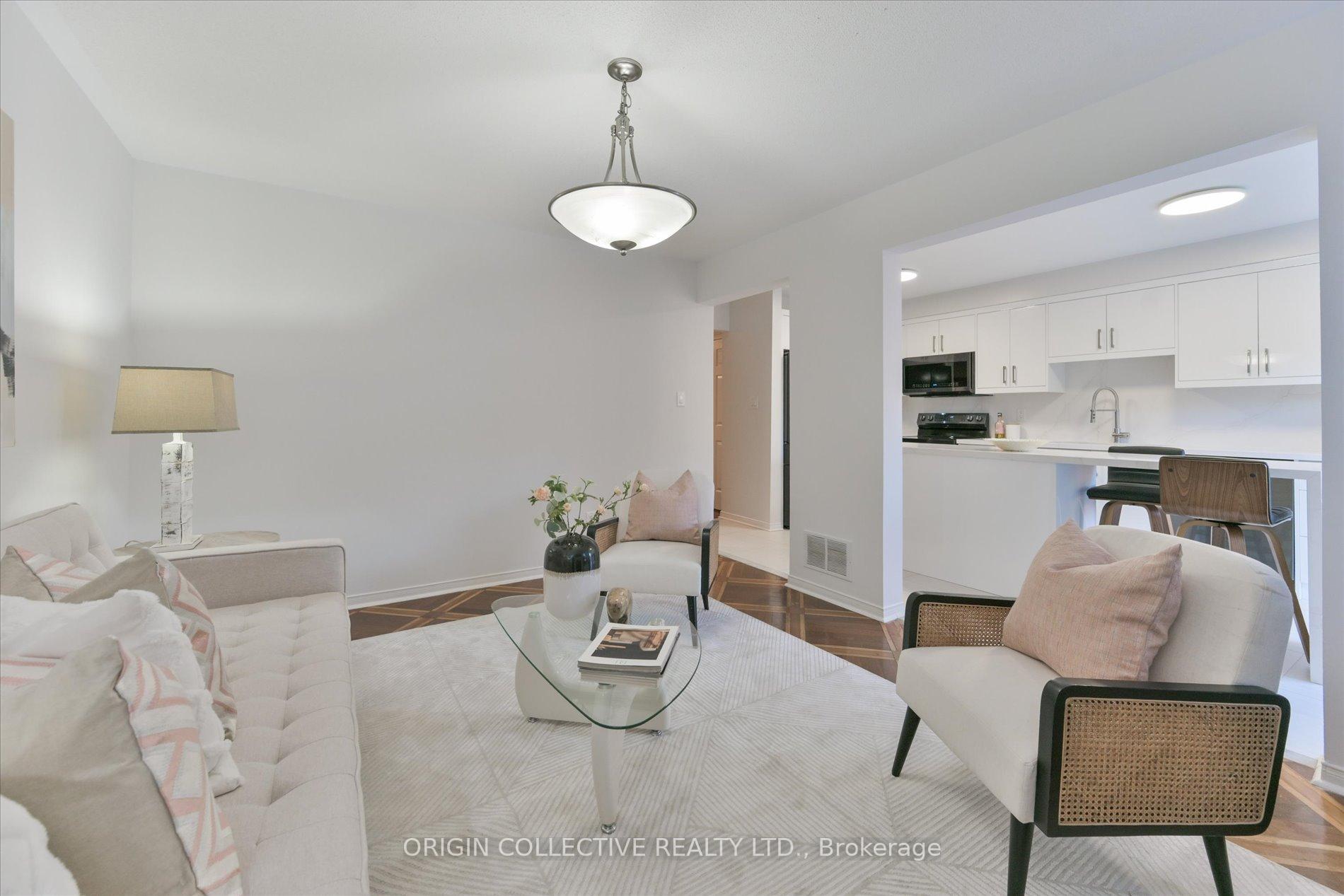 Photo 13 of 156 Monteith Crescent, Vaughan, Maple — HOMEH