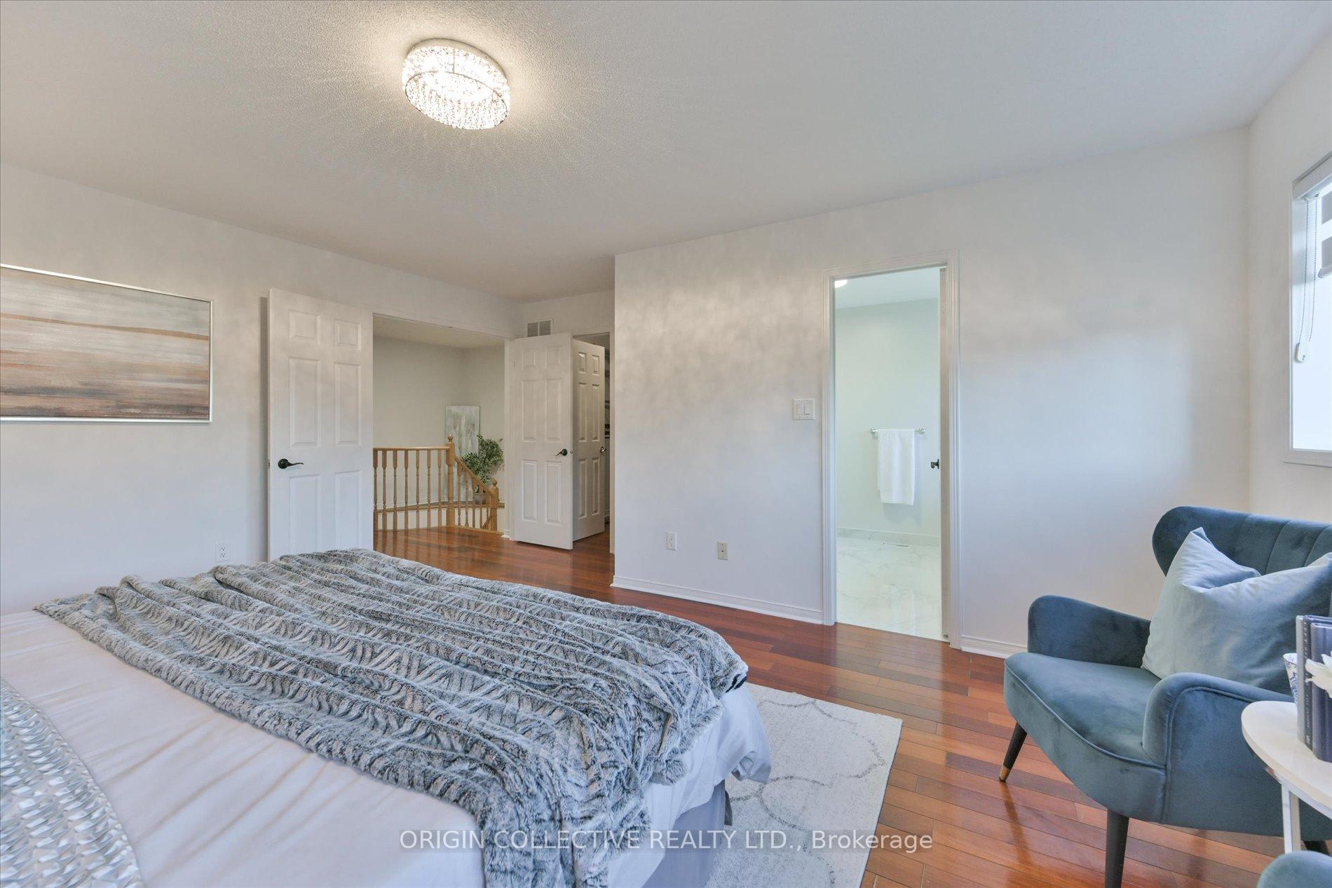 Photo 16 of 156 Monteith Crescent, Vaughan, Maple — HOMEH