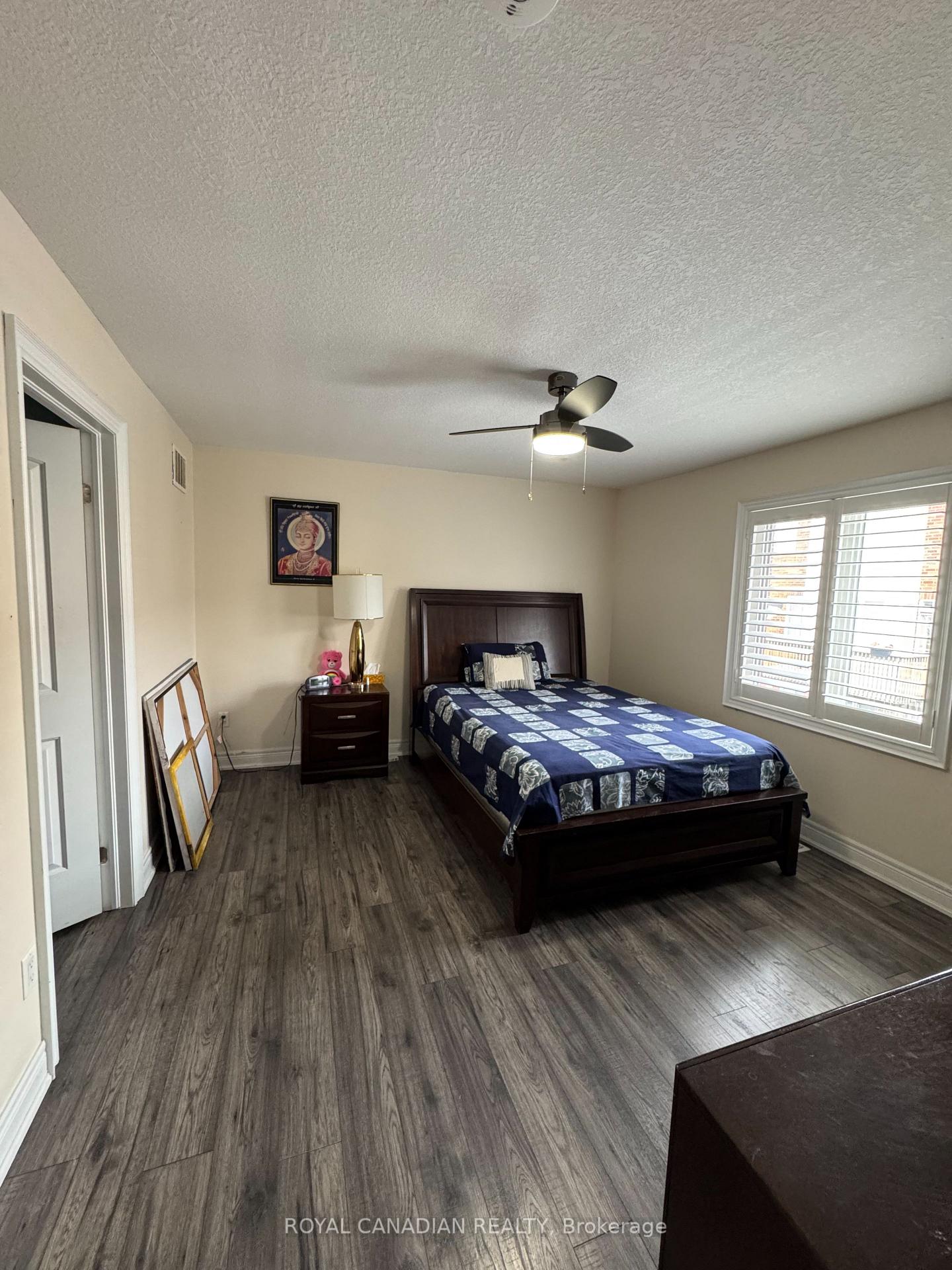 Photo 14 of Unit Upper, 224 Moorland Crescent, Hamilton, Meadowlands — HOMEH