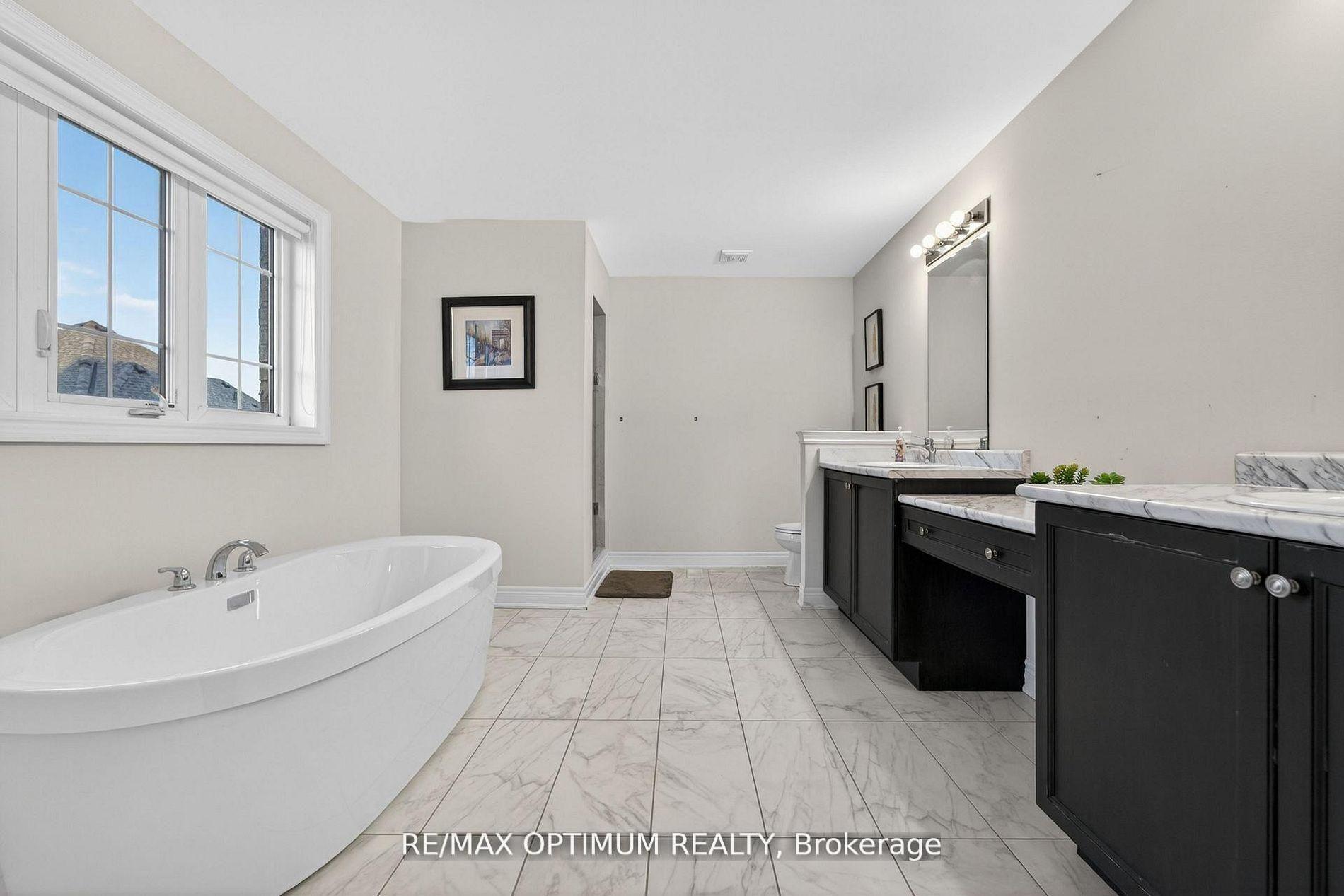 Photo 24 of 5 Blue Silo Way, Brampton, Credit Valley — HOMEH