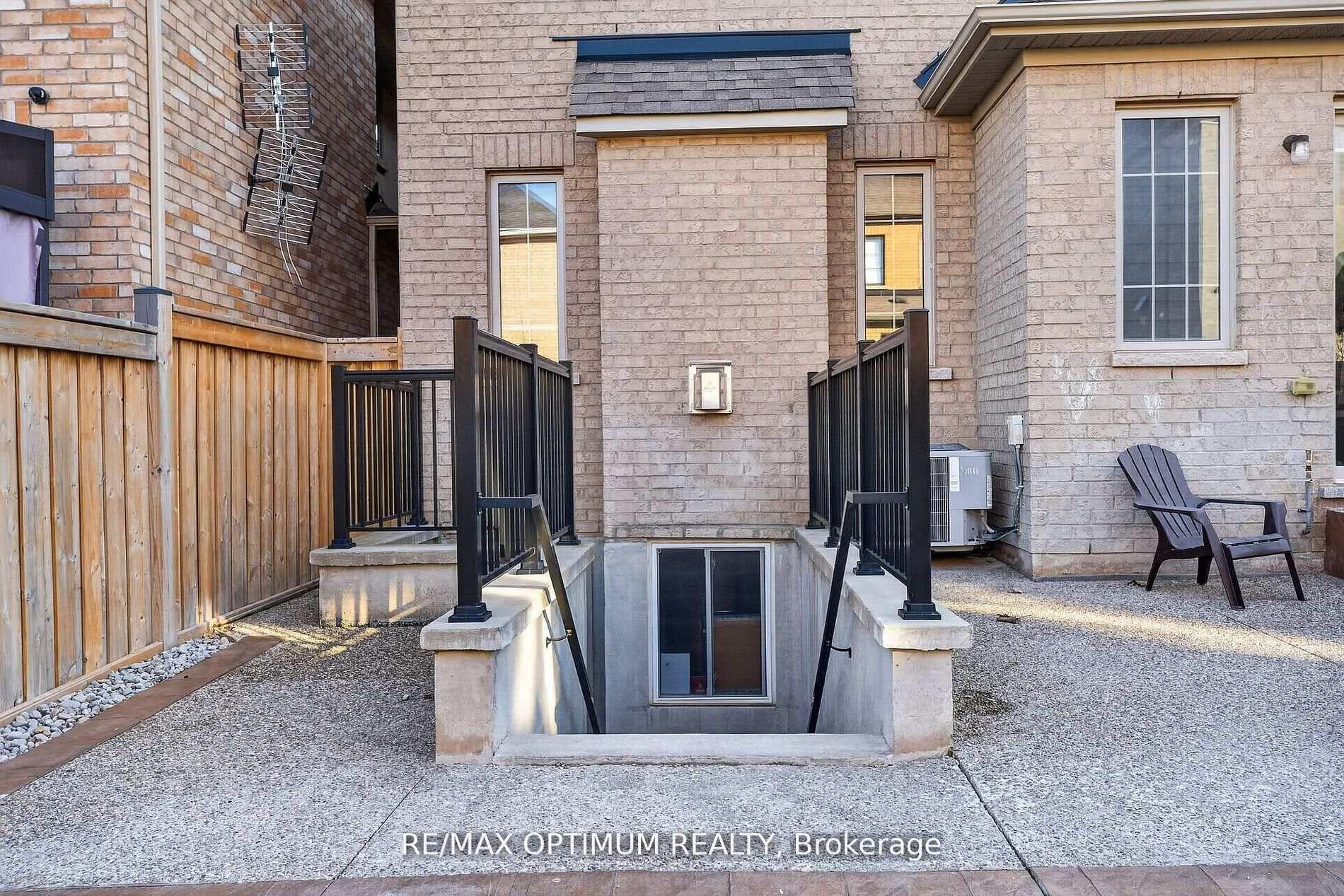 Photo 43 of 5 Blue Silo Way, Brampton, Credit Valley — HOMEH