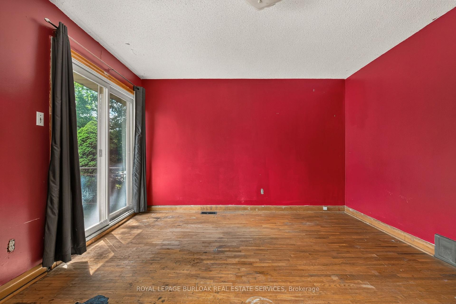 Photo 9 of 539 Enfield Road, Burlington, LaSalle — HOMEH
