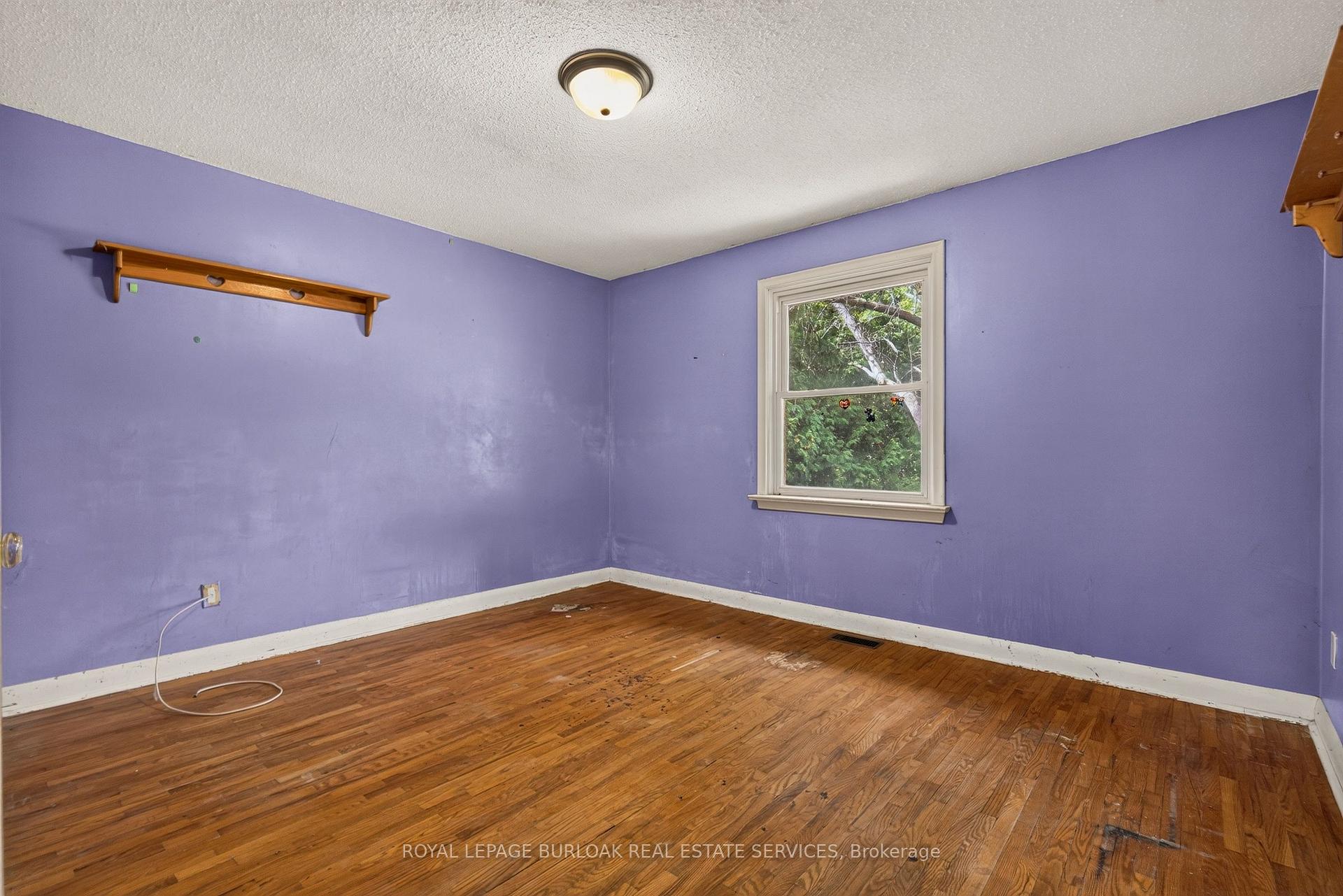 Photo 12 of 539 Enfield Road, Burlington, LaSalle — HOMEH