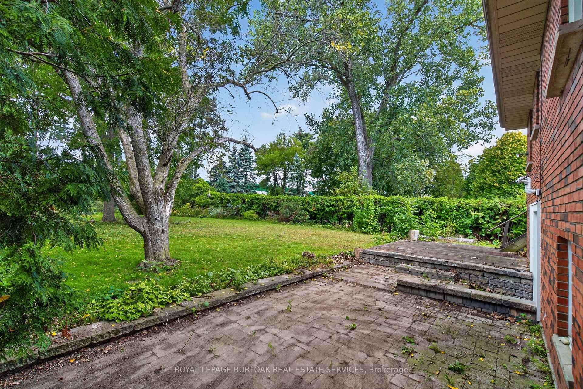 Photo 15 of 539 Enfield Road, Burlington, LaSalle — HOMEH