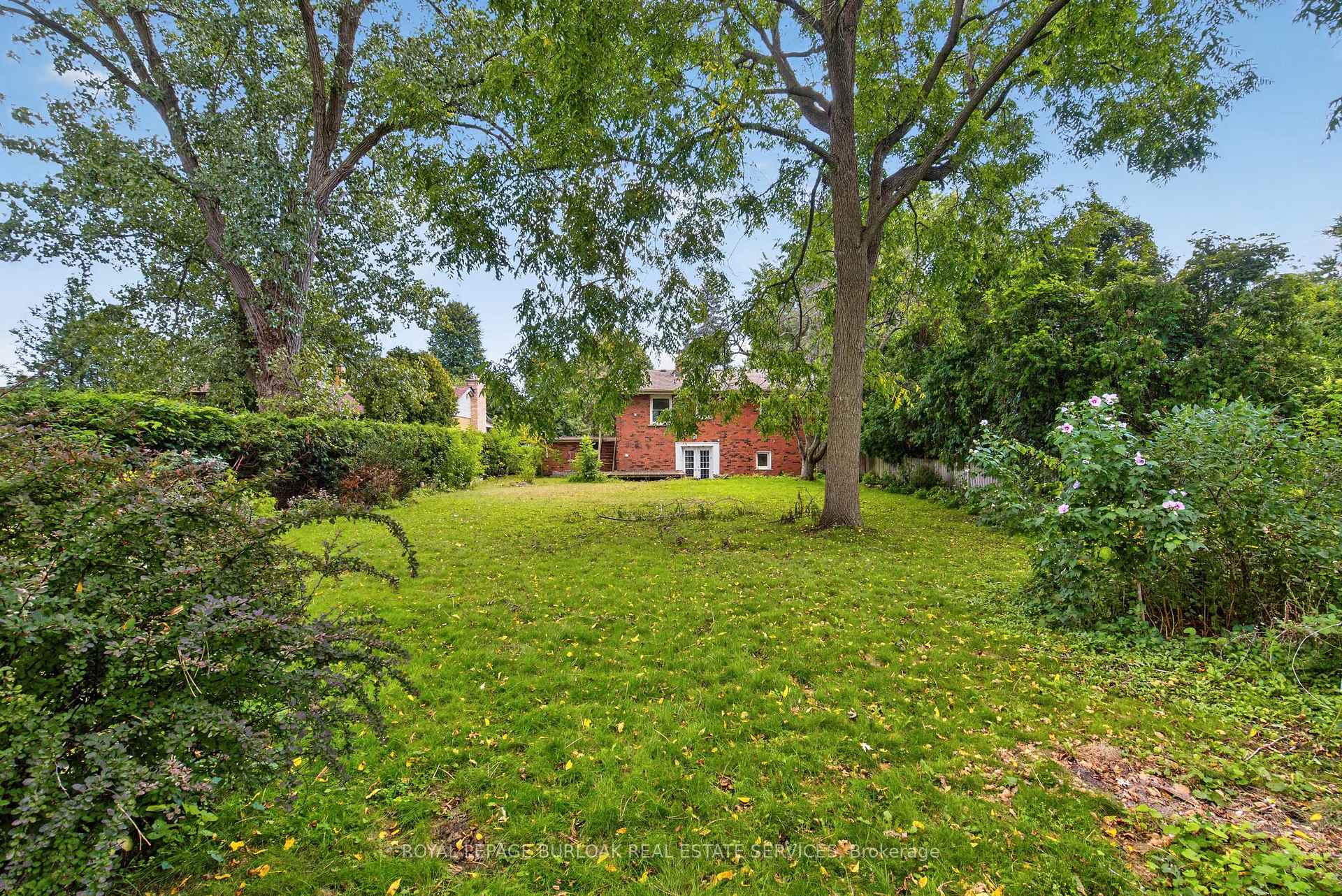 Photo 18 of 539 Enfield Road, Burlington, LaSalle — HOMEH