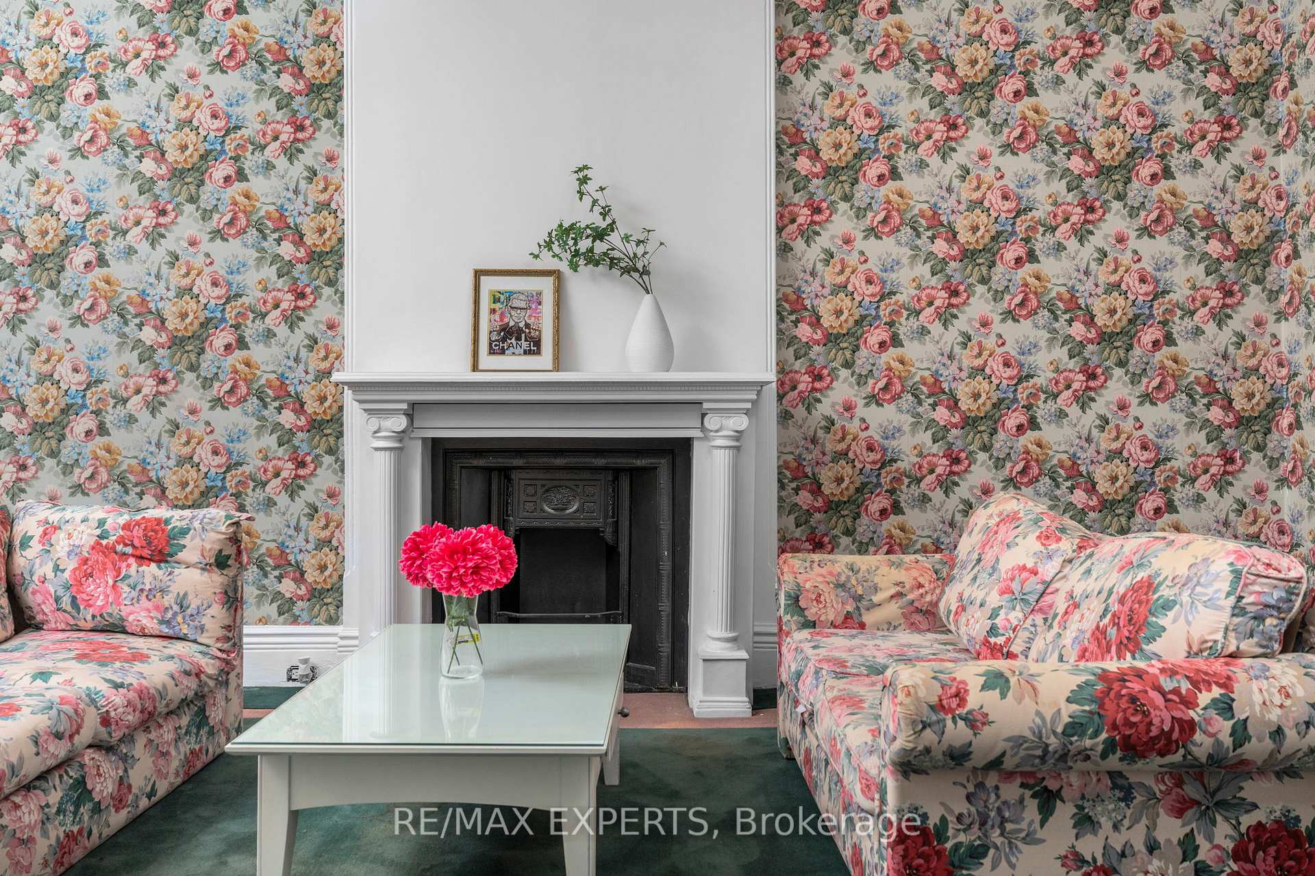 Photo of 382 Bathurst Street