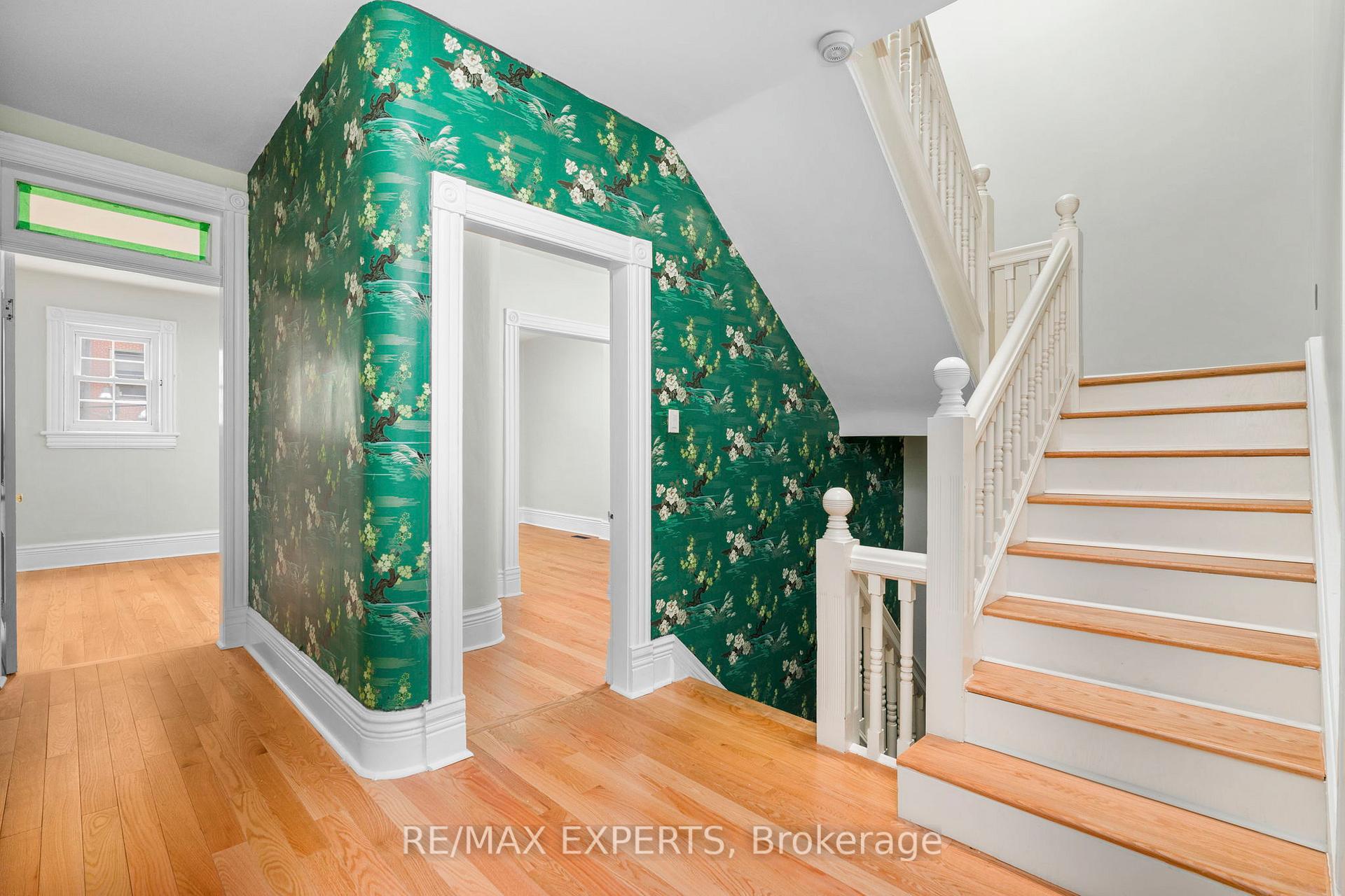 Photo 16 of 382 Bathurst Street, Toronto, Trinity-Bellwoods — HOMEH
