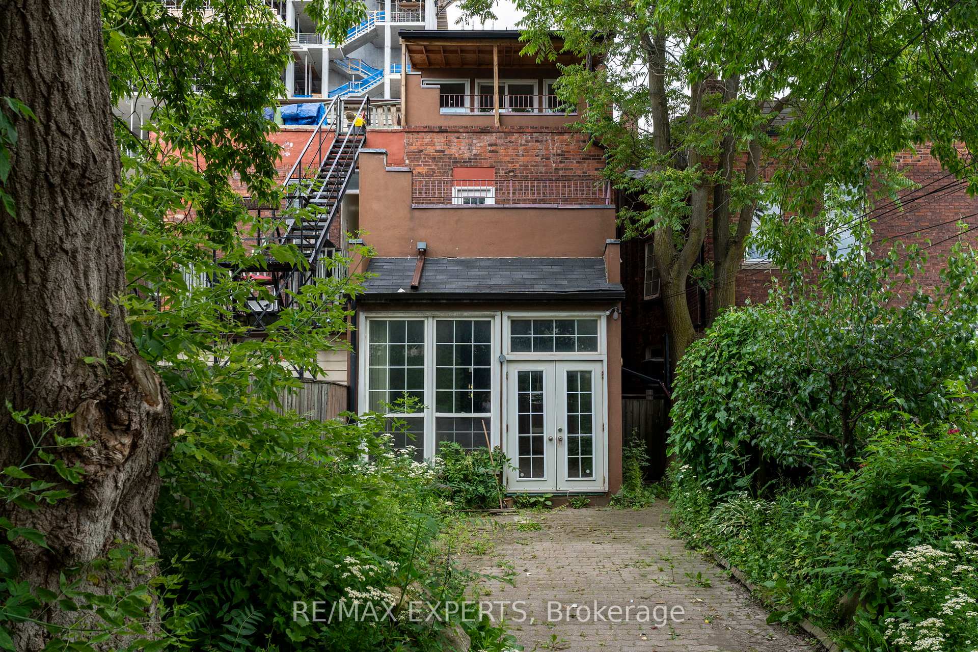 Photo 32 of 382 Bathurst Street, Toronto, Trinity-Bellwoods — HOMEH