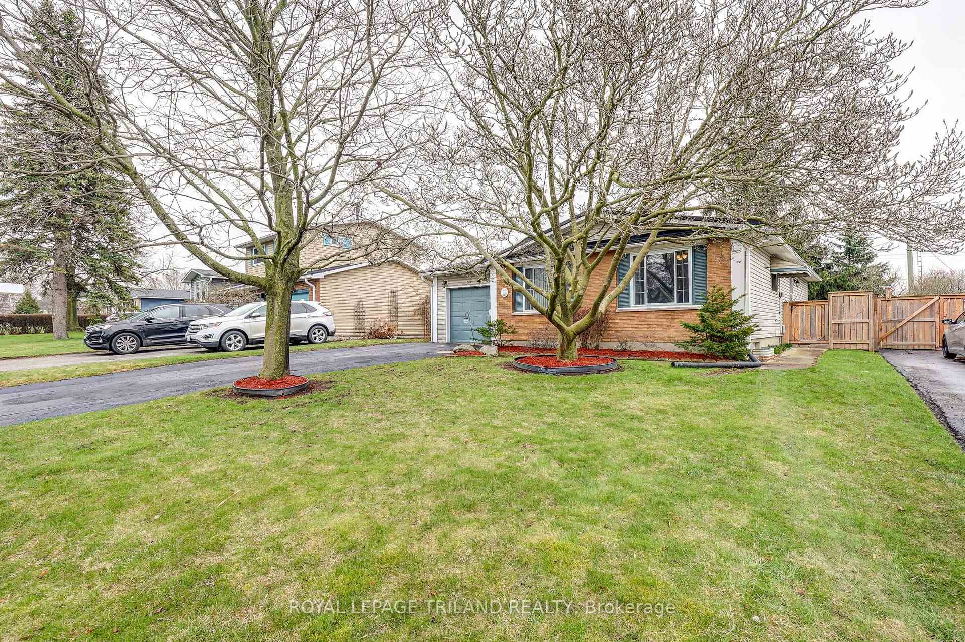Photo 14 of 58 Vanbuskirk Drive, St. Thomas — HOMEH