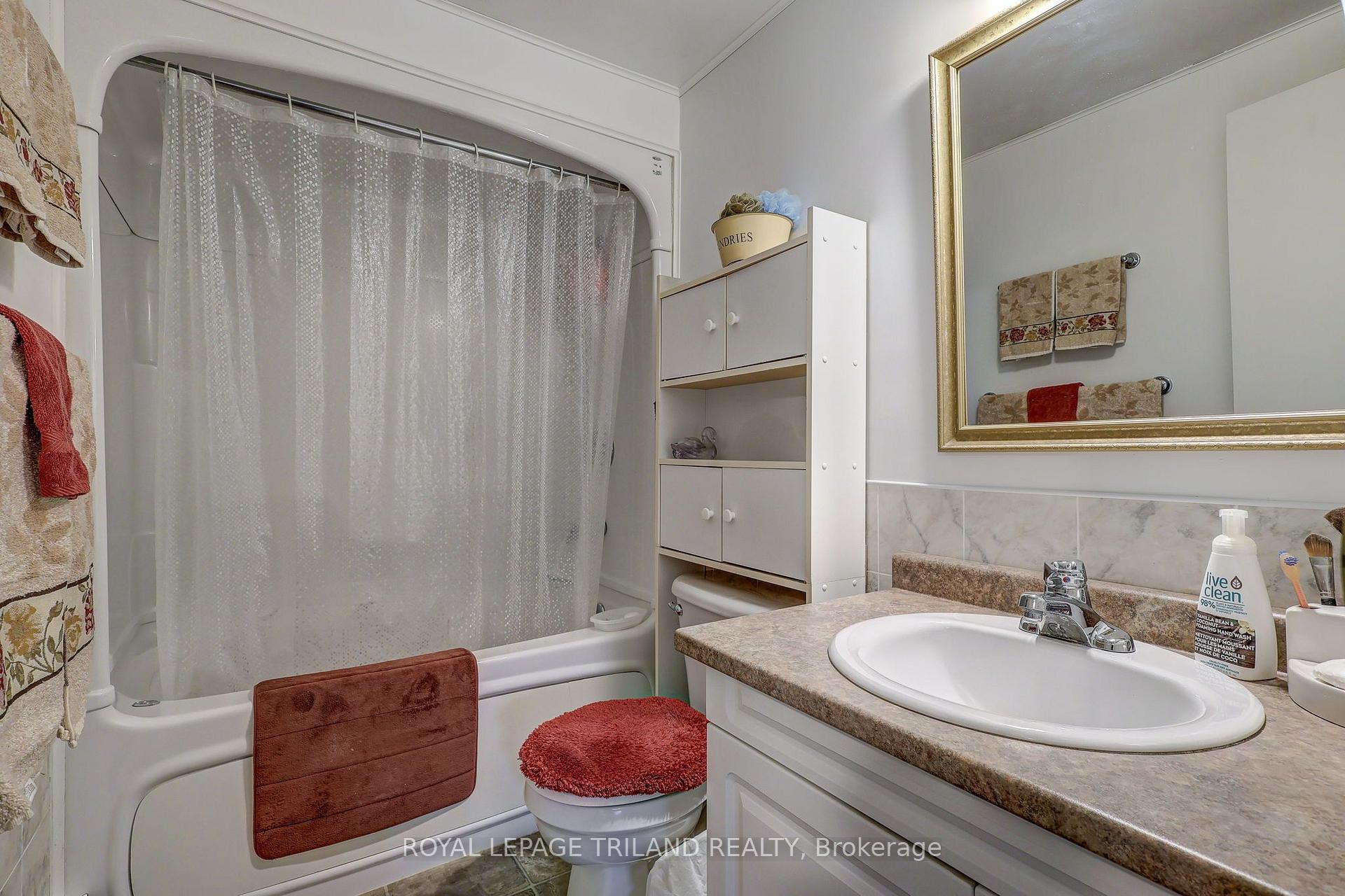 Photo 54 of 58 Vanbuskirk Drive, St. Thomas — HOMEH