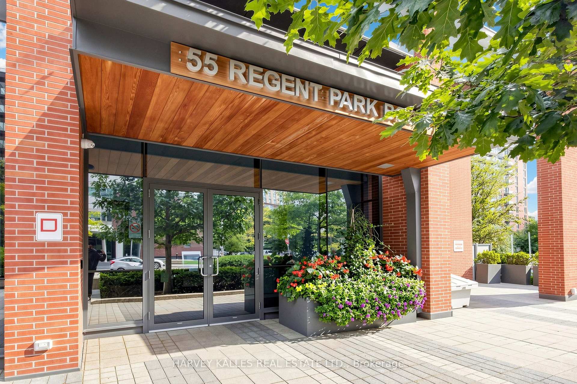Photo 2 of Unit 419, 55 Regent Park Boulevard, Toronto, Regent Park — HOMEH