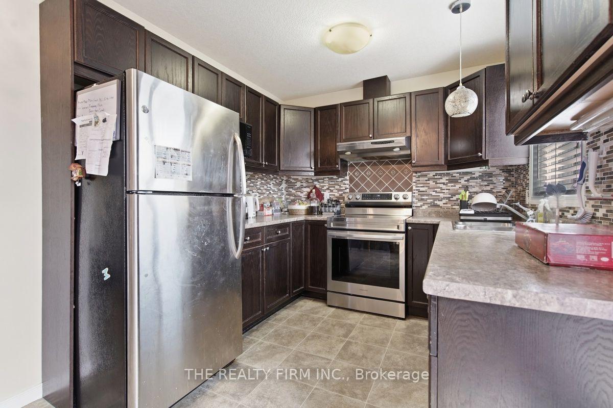Photo 9 of Unit 17, 2635 Bateman Trail, London, South W — HOMEH