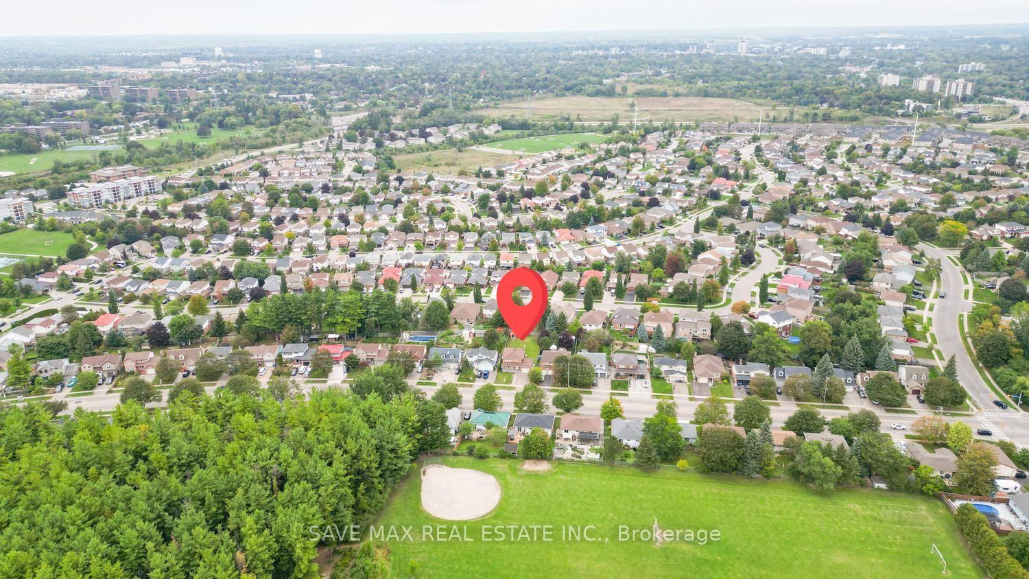 Photo 3 of 336 Imperial Road S, Guelph, Willow West/Sugarbush/West Acres — HOMEH