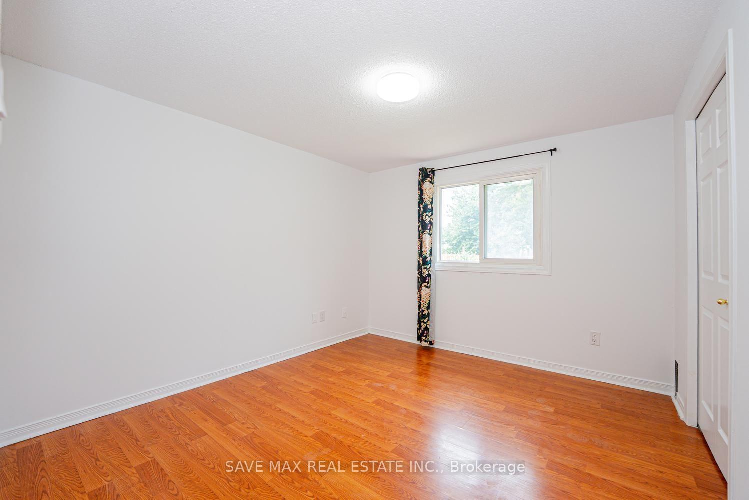 Photo 22 of 336 Imperial Road S, Guelph, Willow West/Sugarbush/West Acres — HOMEH