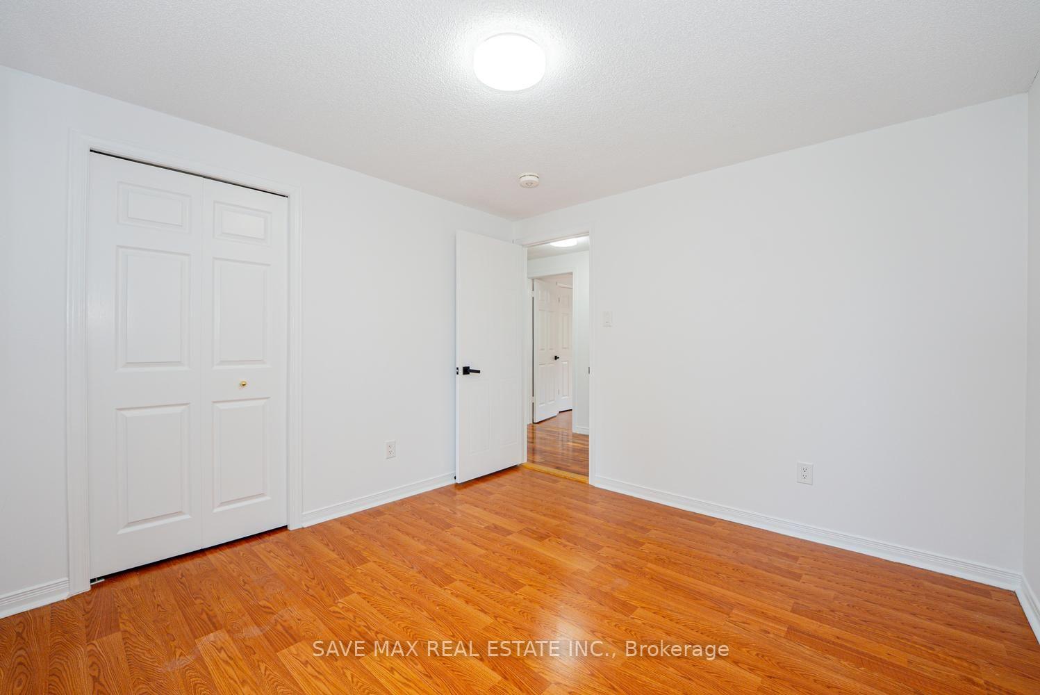 Photo 23 of 336 Imperial Road S, Guelph, Willow West/Sugarbush/West Acres — HOMEH