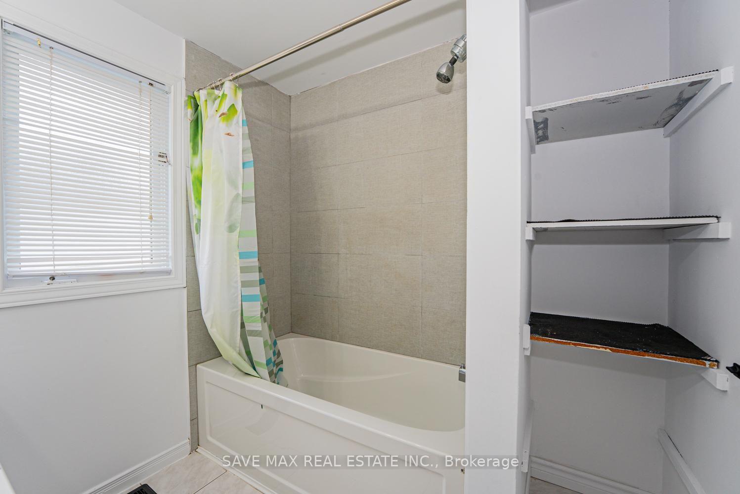 Photo 25 of 336 Imperial Road S, Guelph, Willow West/Sugarbush/West Acres — HOMEH