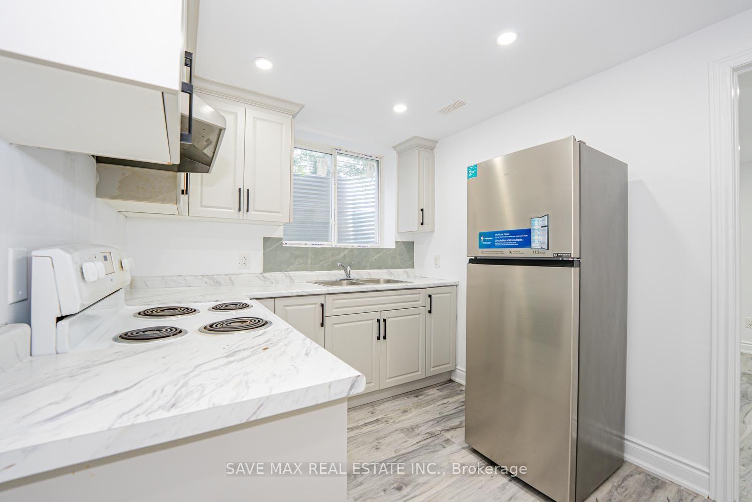 Photo 34 of 336 Imperial Road S, Guelph, Willow West/Sugarbush/West Acres — HOMEH