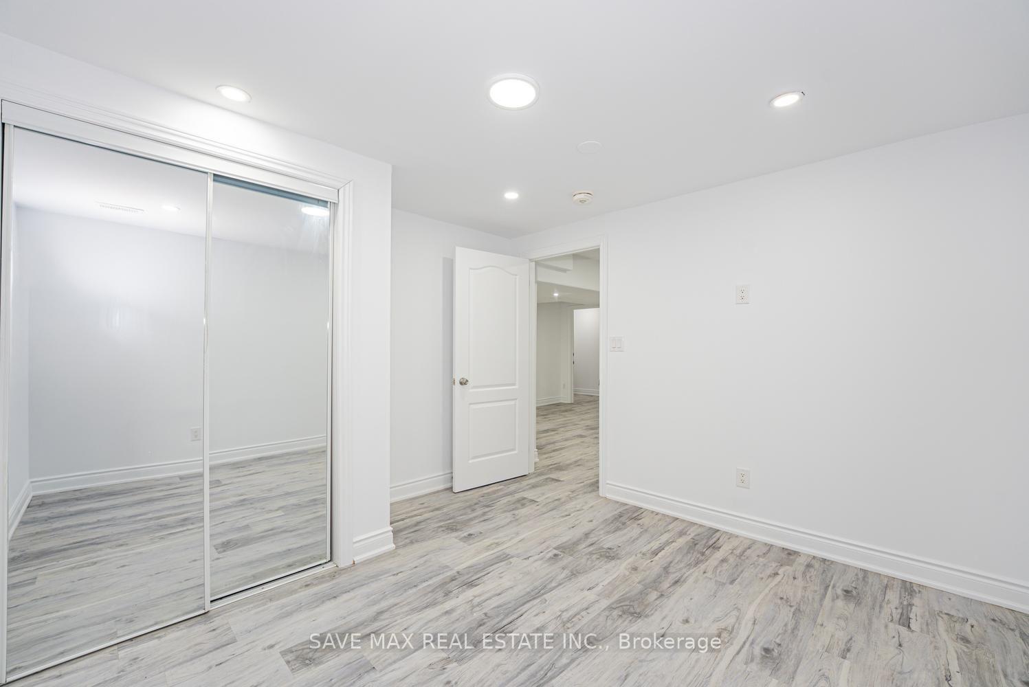 Photo 39 of 336 Imperial Road S, Guelph, Willow West/Sugarbush/West Acres — HOMEH