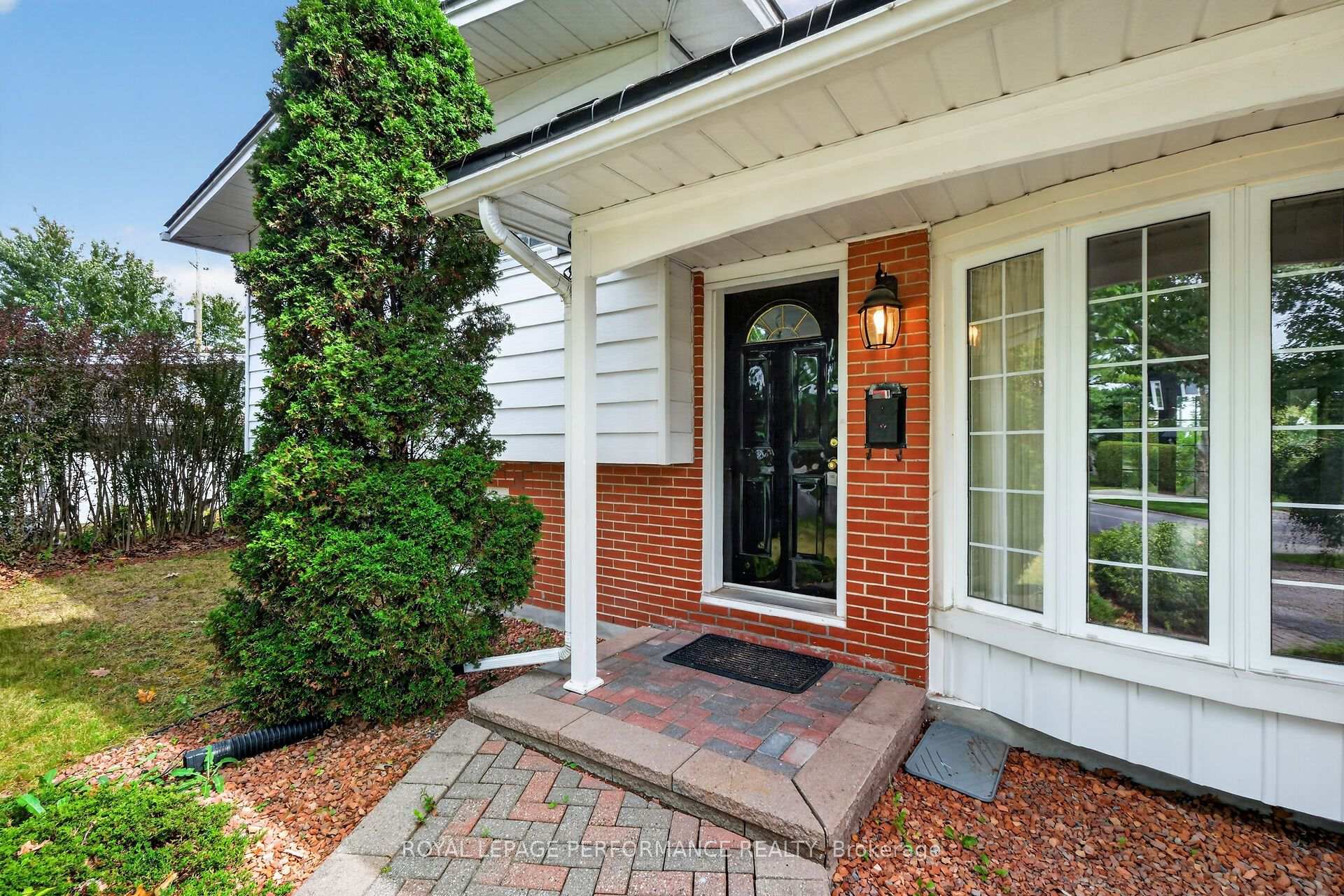 Photo 2 of 2337 Samuel Drive, Ottawa, Elmvale Acres/Urbandale — HOMEH