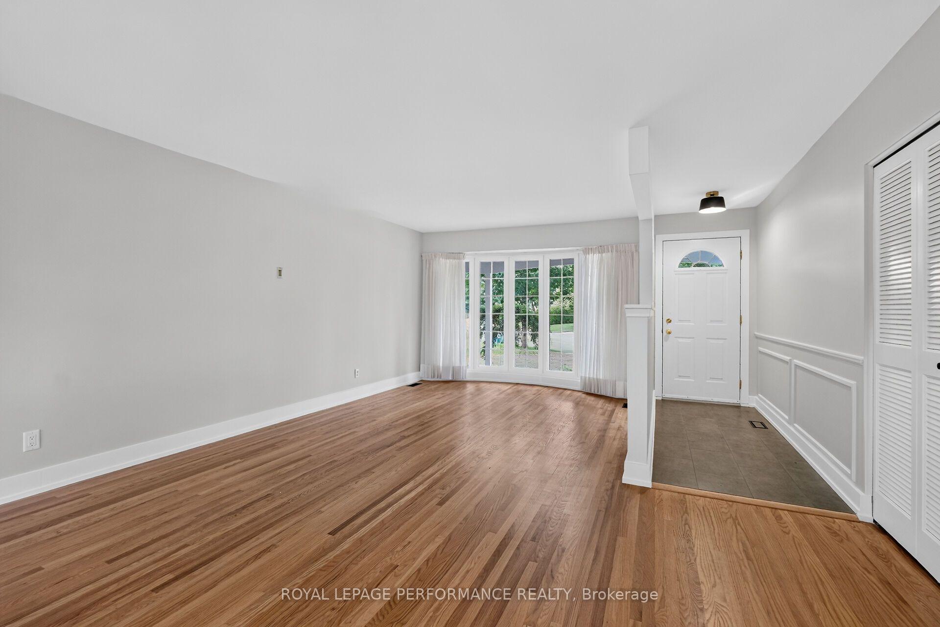 Photo 4 of 2337 Samuel Drive, Ottawa, Elmvale Acres/Urbandale — HOMEH