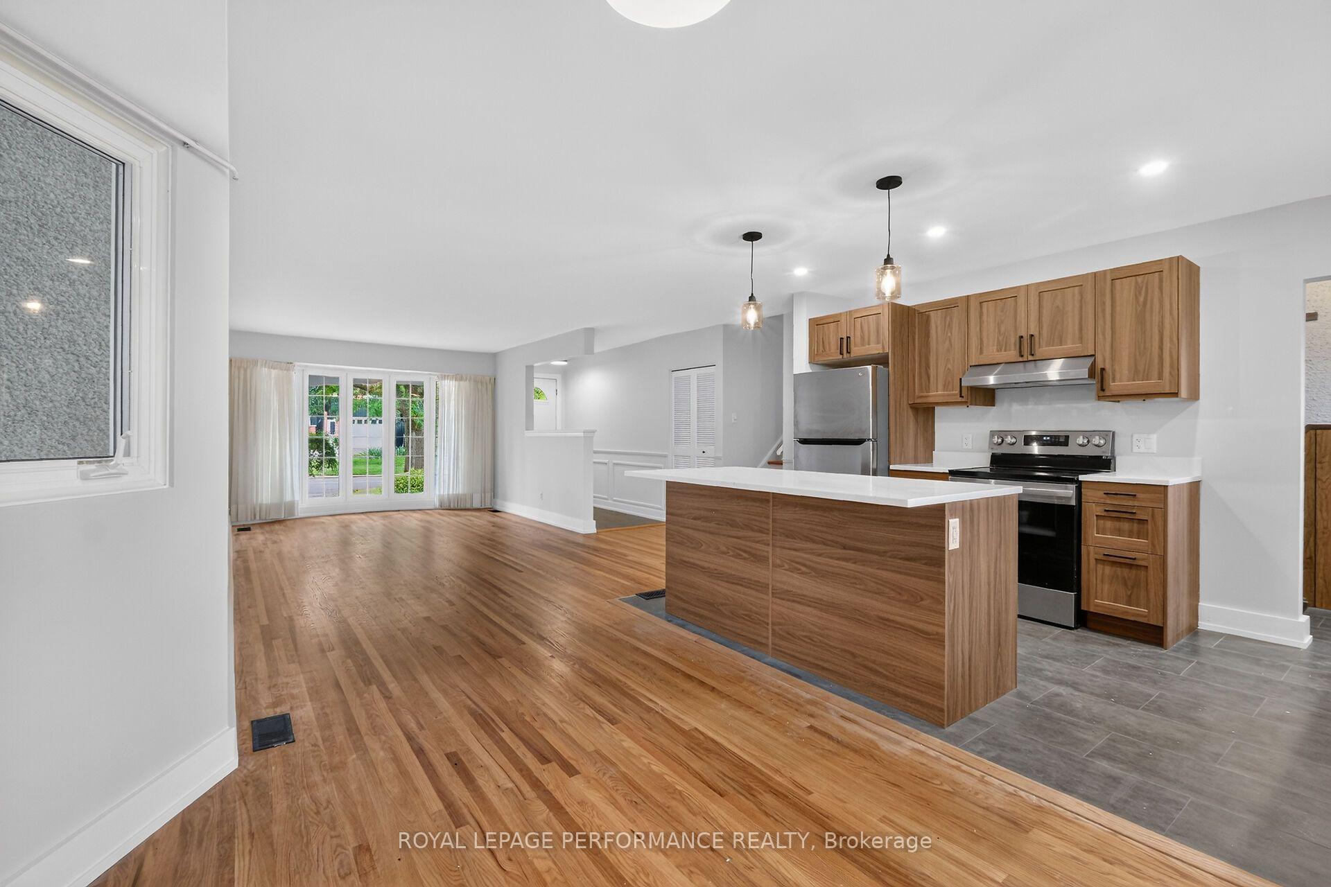 Photo 12 of 2337 Samuel Drive, Ottawa, Elmvale Acres/Urbandale — HOMEH