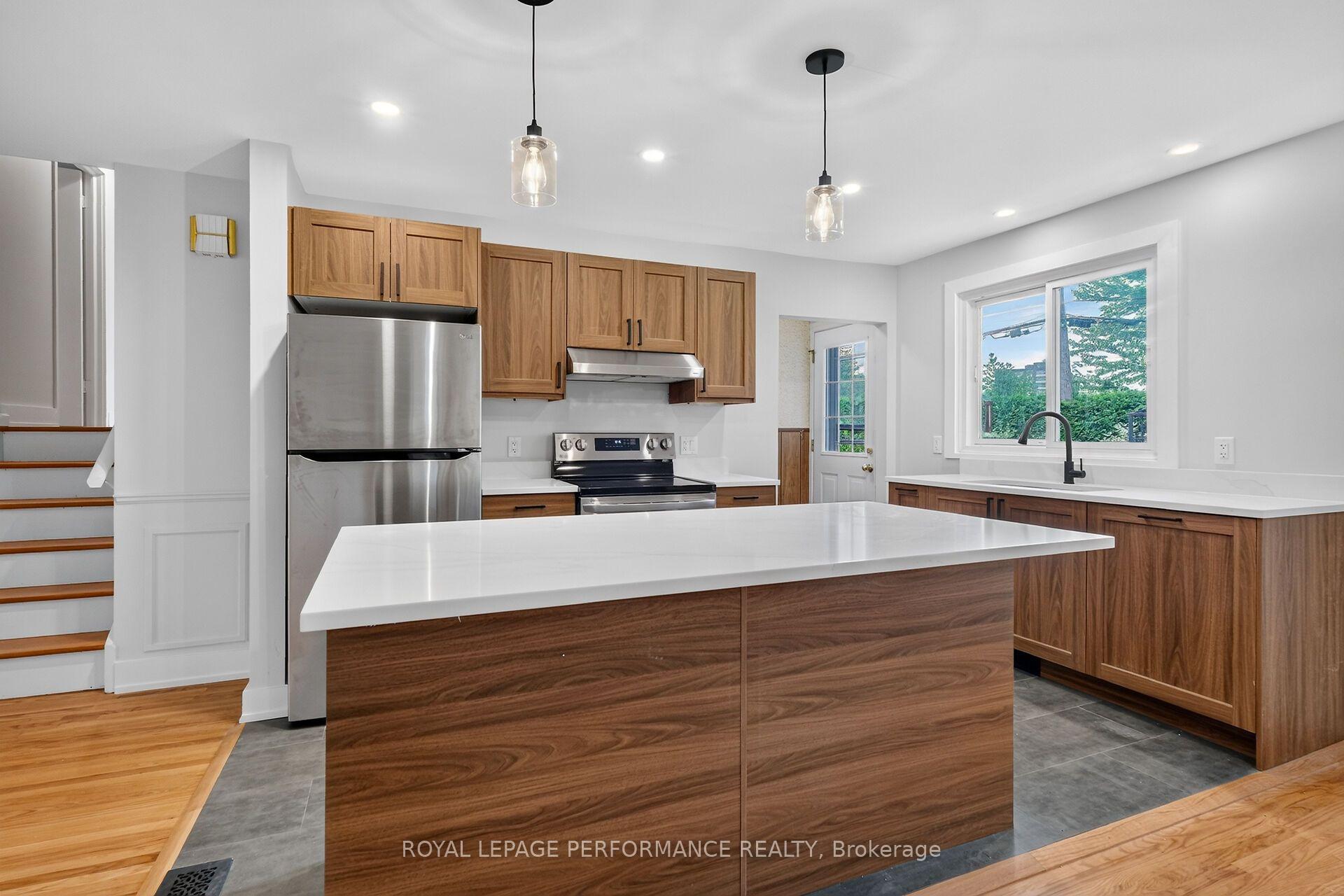 Photo 14 of 2337 Samuel Drive, Ottawa, Elmvale Acres/Urbandale — HOMEH