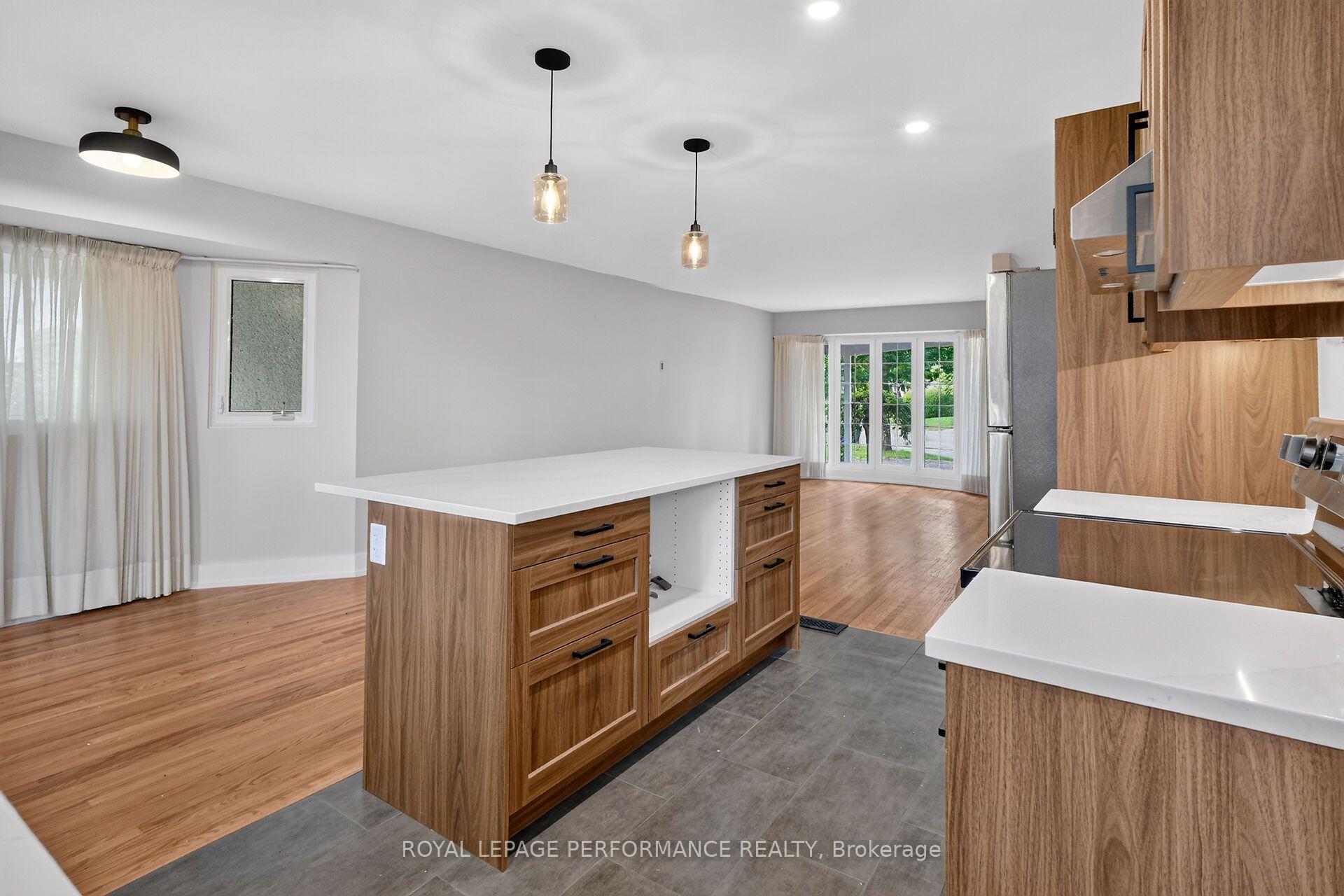 Photo 18 of 2337 Samuel Drive, Ottawa, Elmvale Acres/Urbandale — HOMEH