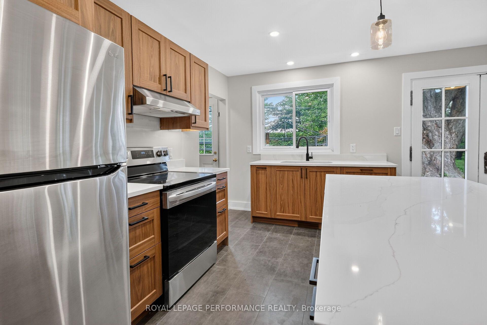 Photo 19 of 2337 Samuel Drive, Ottawa, Elmvale Acres/Urbandale — HOMEH