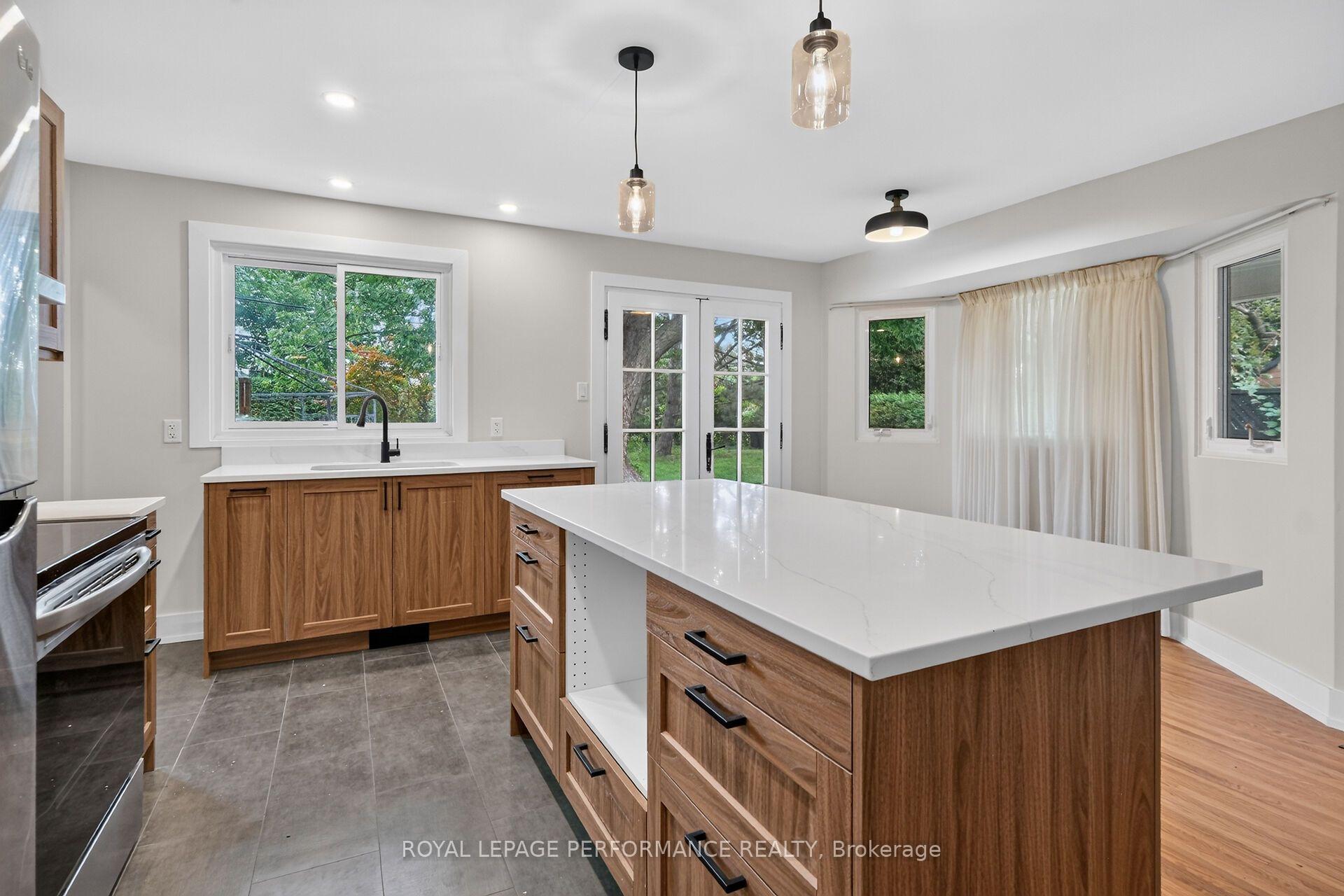Photo 20 of 2337 Samuel Drive, Ottawa, Elmvale Acres/Urbandale — HOMEH