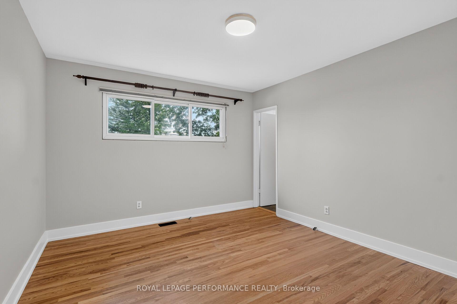 Photo 32 of 2337 Samuel Drive, Ottawa, Elmvale Acres/Urbandale — HOMEH