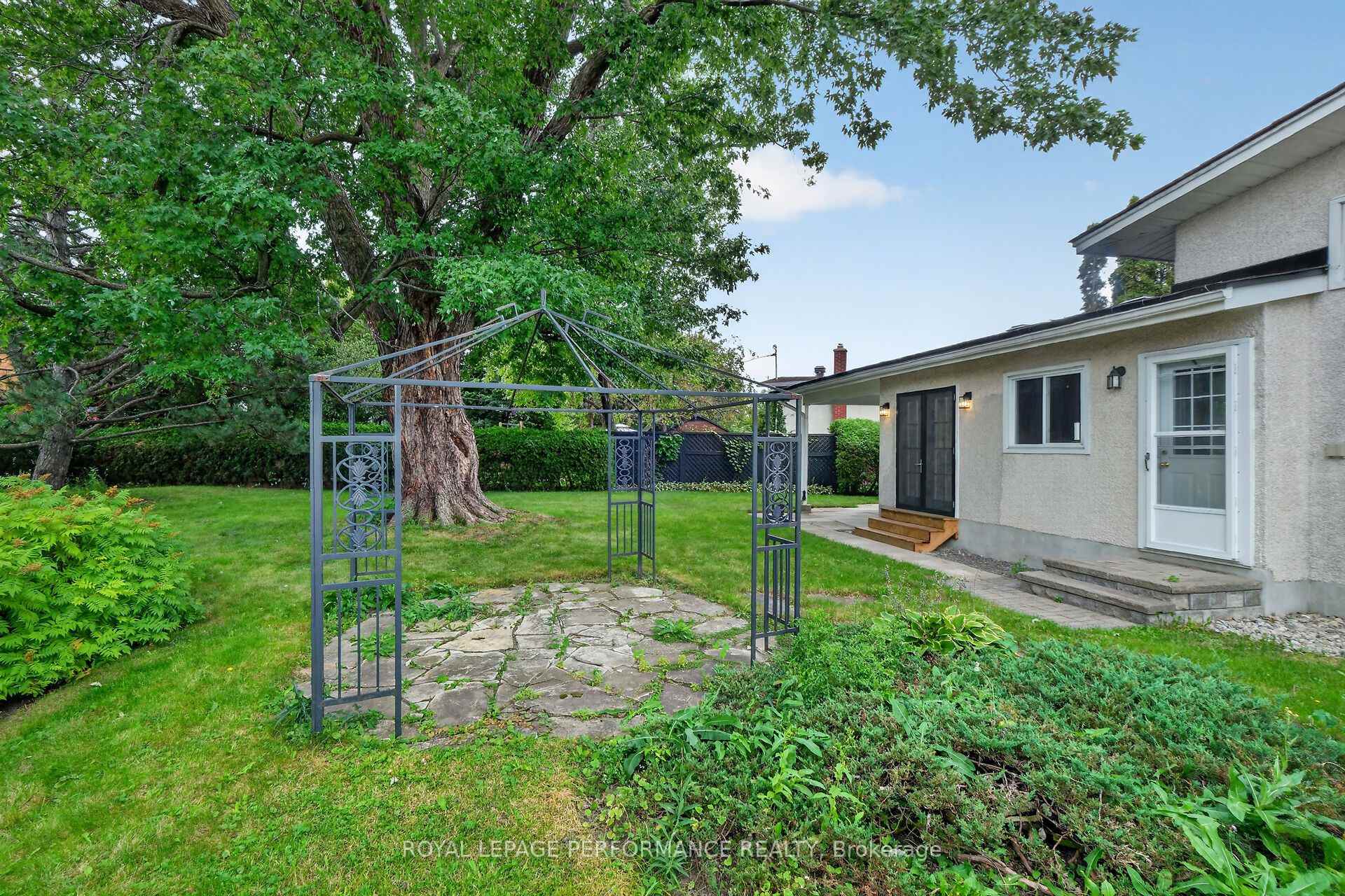 Photo 46 of 2337 Samuel Drive, Ottawa, Elmvale Acres/Urbandale — HOMEH