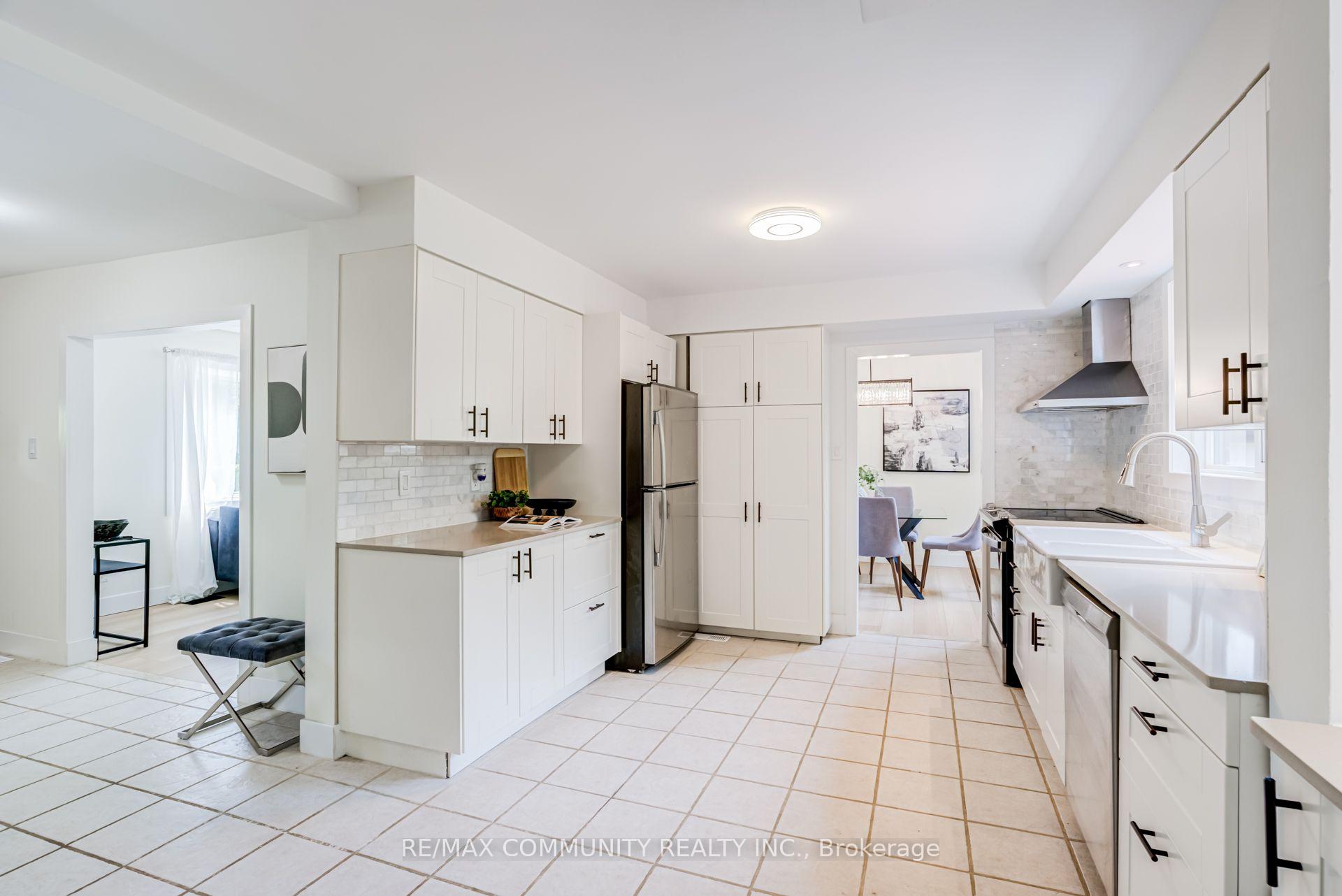 Photo 15 of 90 Euclid Avenue, Scarborough, Highland Creek — HOMEH