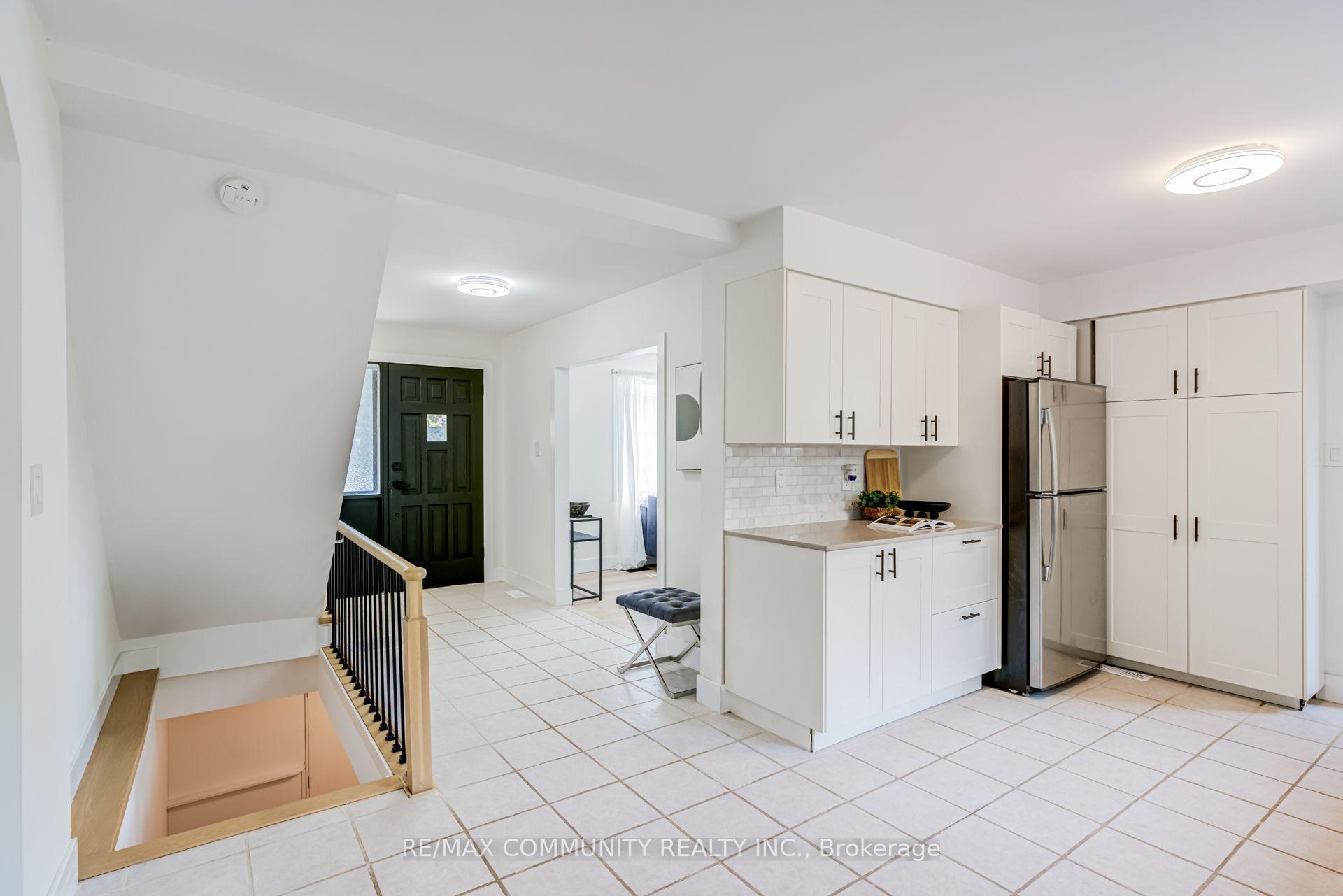Photo 17 of 90 Euclid Avenue, Scarborough, Highland Creek — HOMEH
