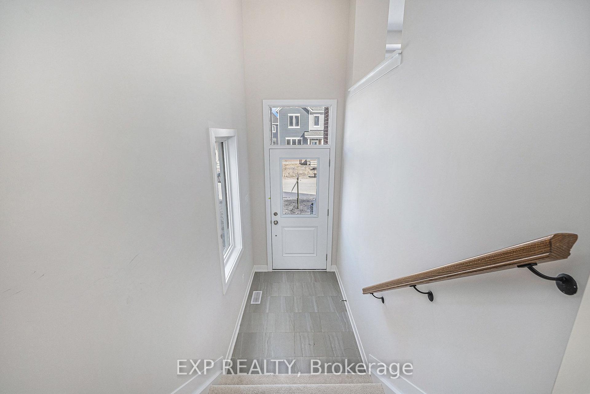 Photo 4 of 364 Appalachian Circle, Ottawa, Barrhaven - Half Moon Bay — HOMEH