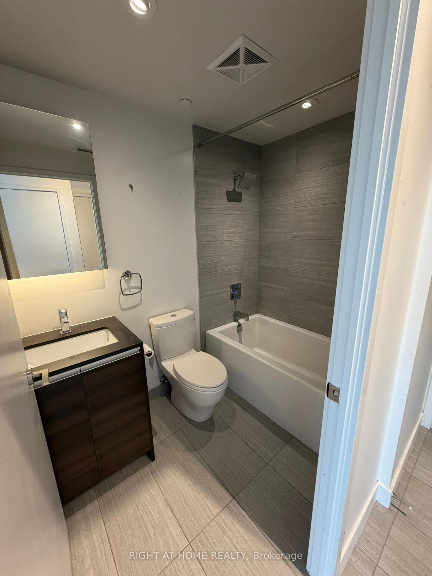 Photo 12 of Unit 1005, 1190 Dundas Street E, Toronto, South Riverdale — HOMEH