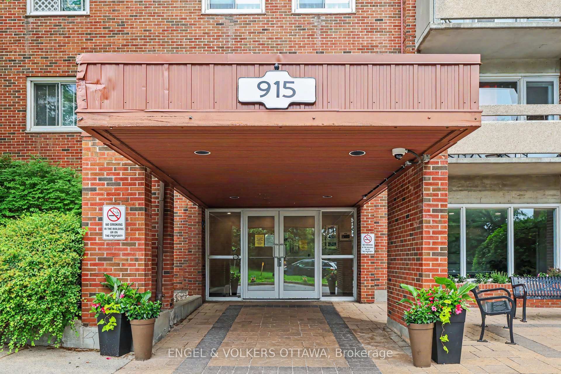 Photo 3 of Unit 109, 915 Elmsmere Road, Ottawa, Beacon Hill South — HOMEH