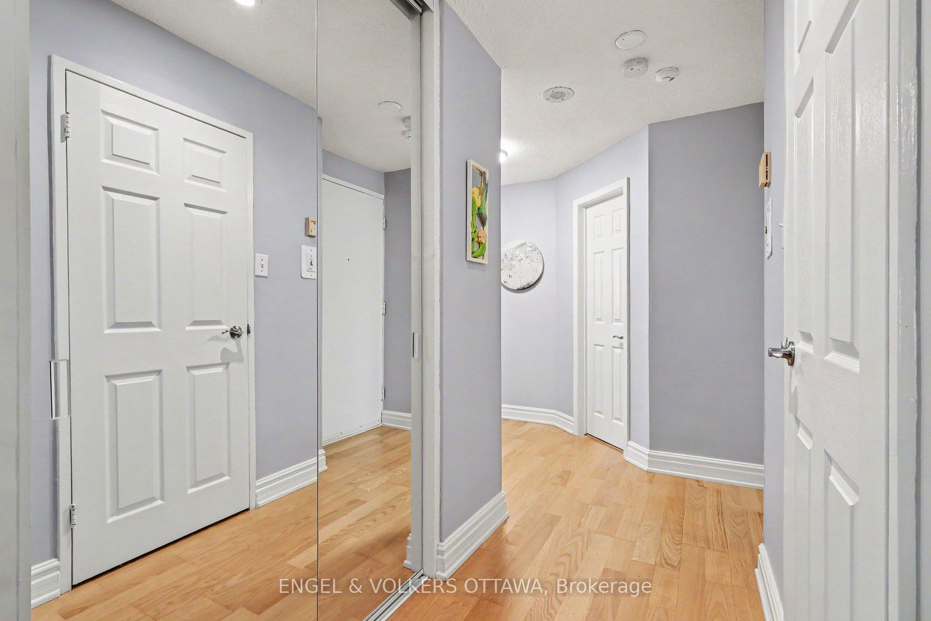 Photo 5 of Unit 109, 915 Elmsmere Road, Ottawa, Beacon Hill South — HOMEH