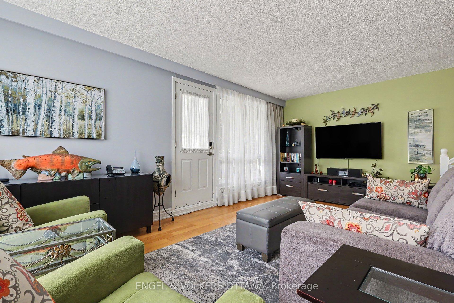 Photo 9 of Unit 109, 915 Elmsmere Road, Ottawa, Beacon Hill South — HOMEH