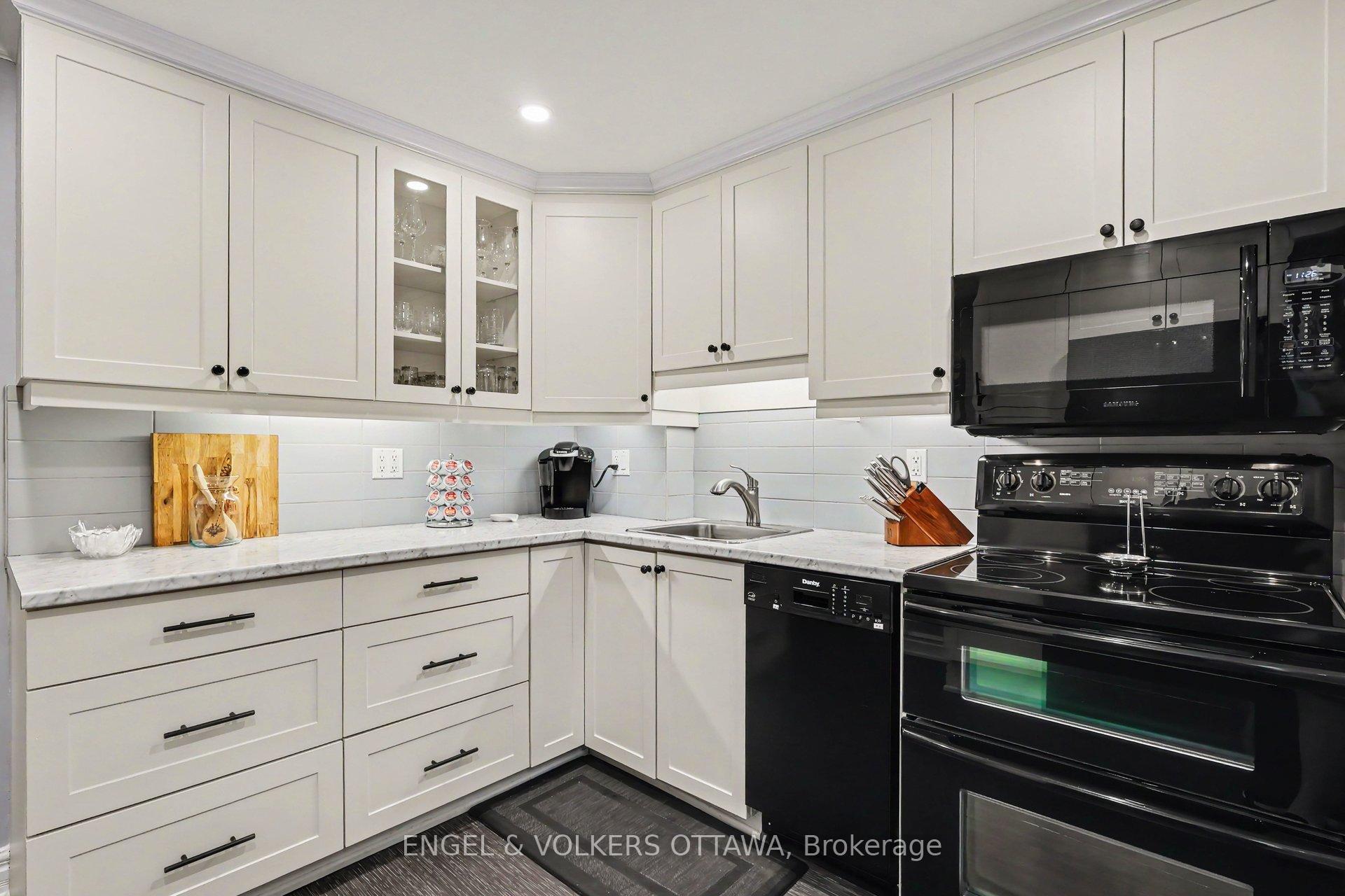 Photo 18 of Unit 109, 915 Elmsmere Road, Ottawa, Beacon Hill South — HOMEH
