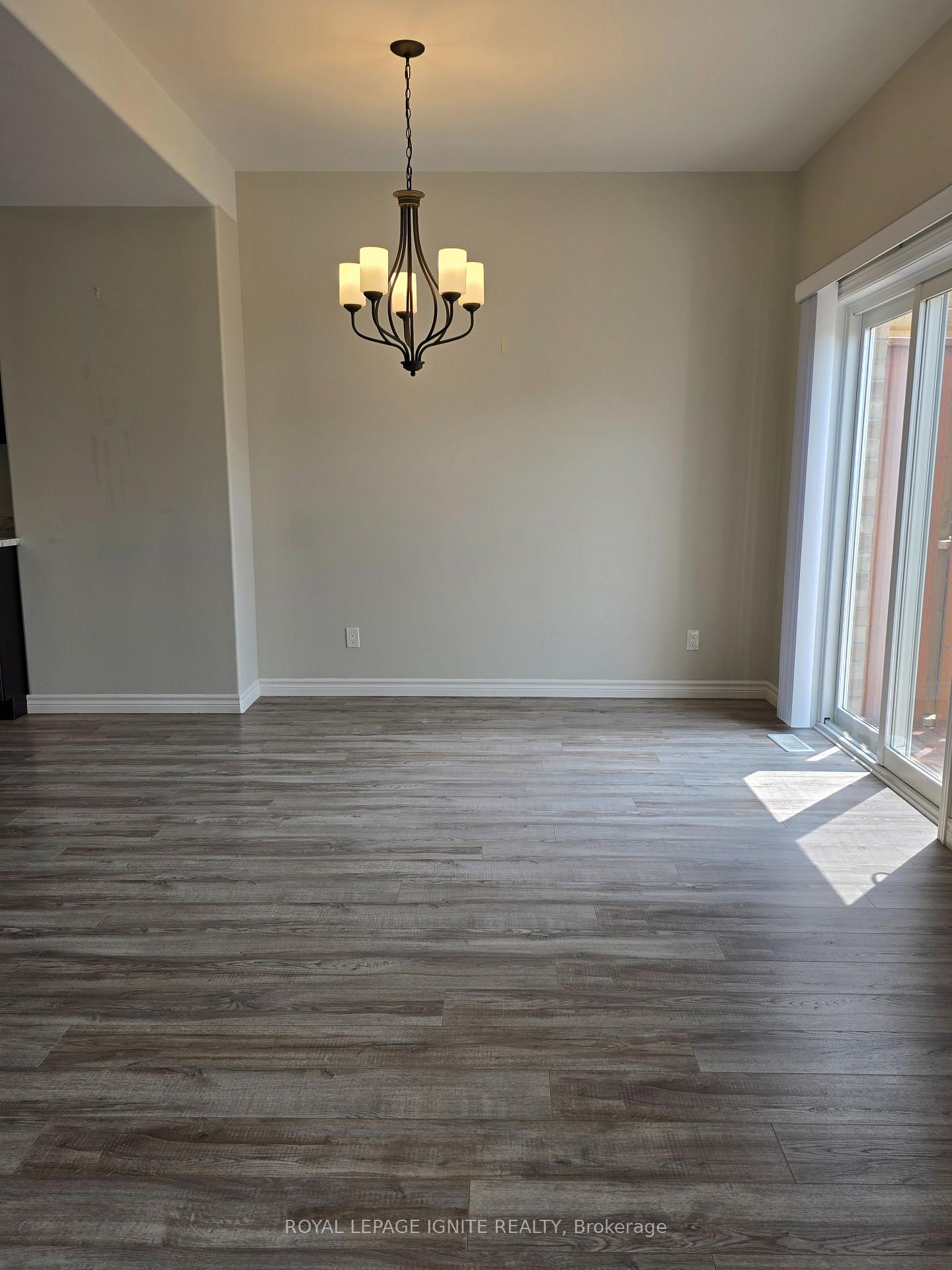Photo 5 of 52 Cottonwood Drive, Belleville, Thurlow Ward — HOMEH